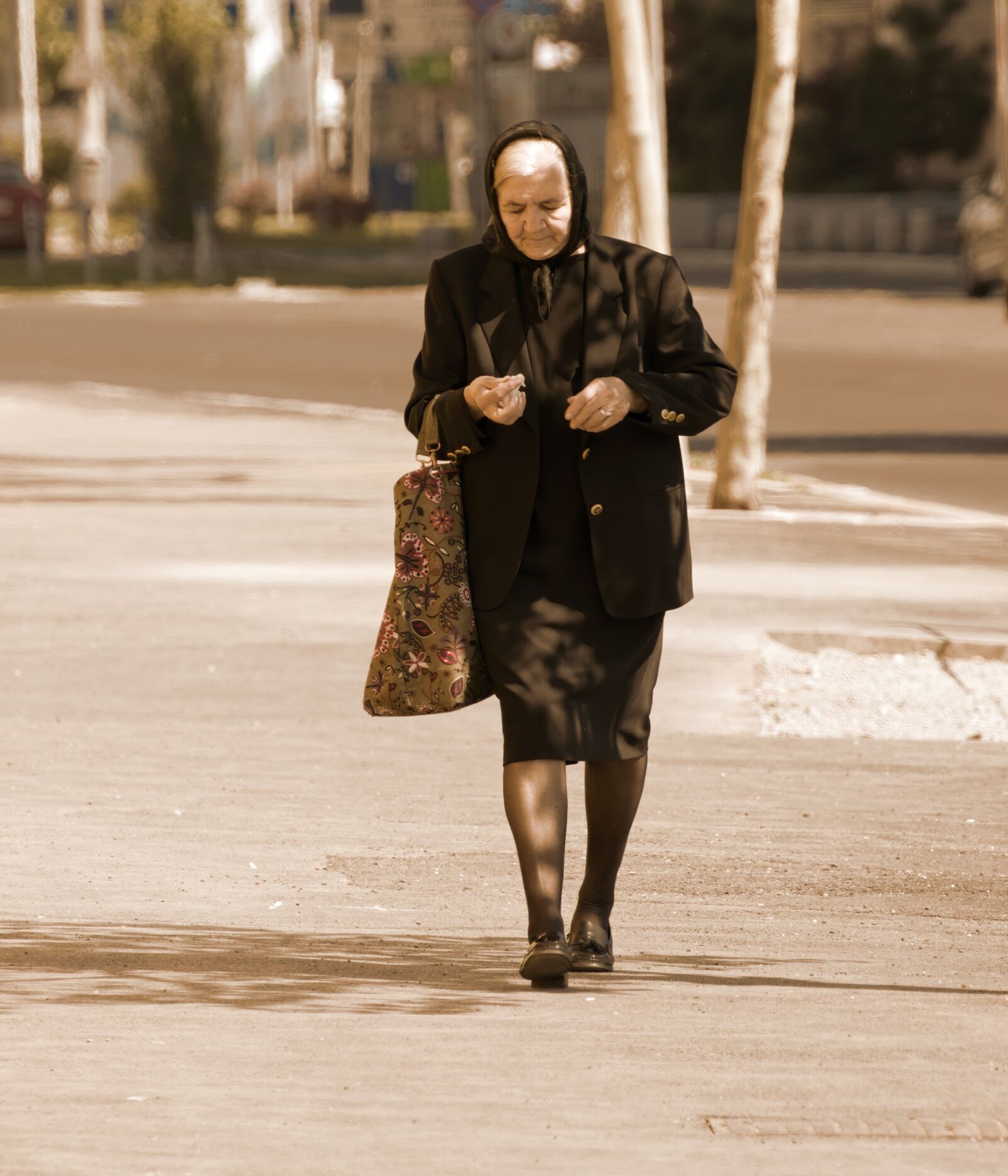 Nikon D5300 sample photo. Woman, old, person photography