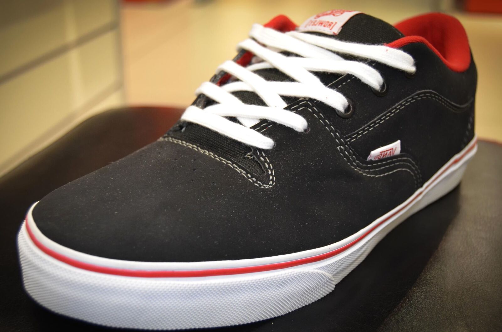 Nikon D5100 sample photo. Shoe, foot, fashion, sport photography