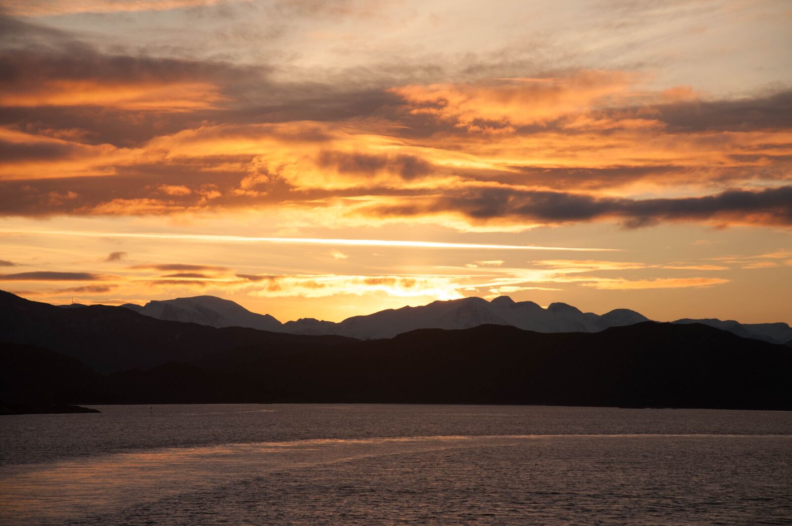 Nikon D90 sample photo. Norway, arctic, clouds photography