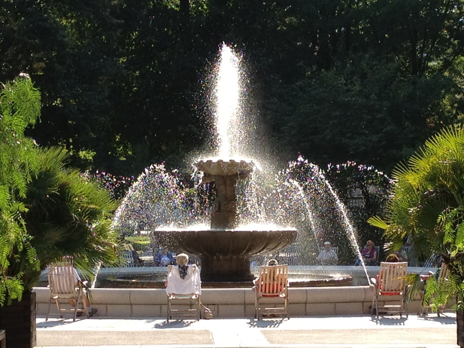 Apple iPhone 4S sample photo. Bad reichenhall, kurpark, fountain photography