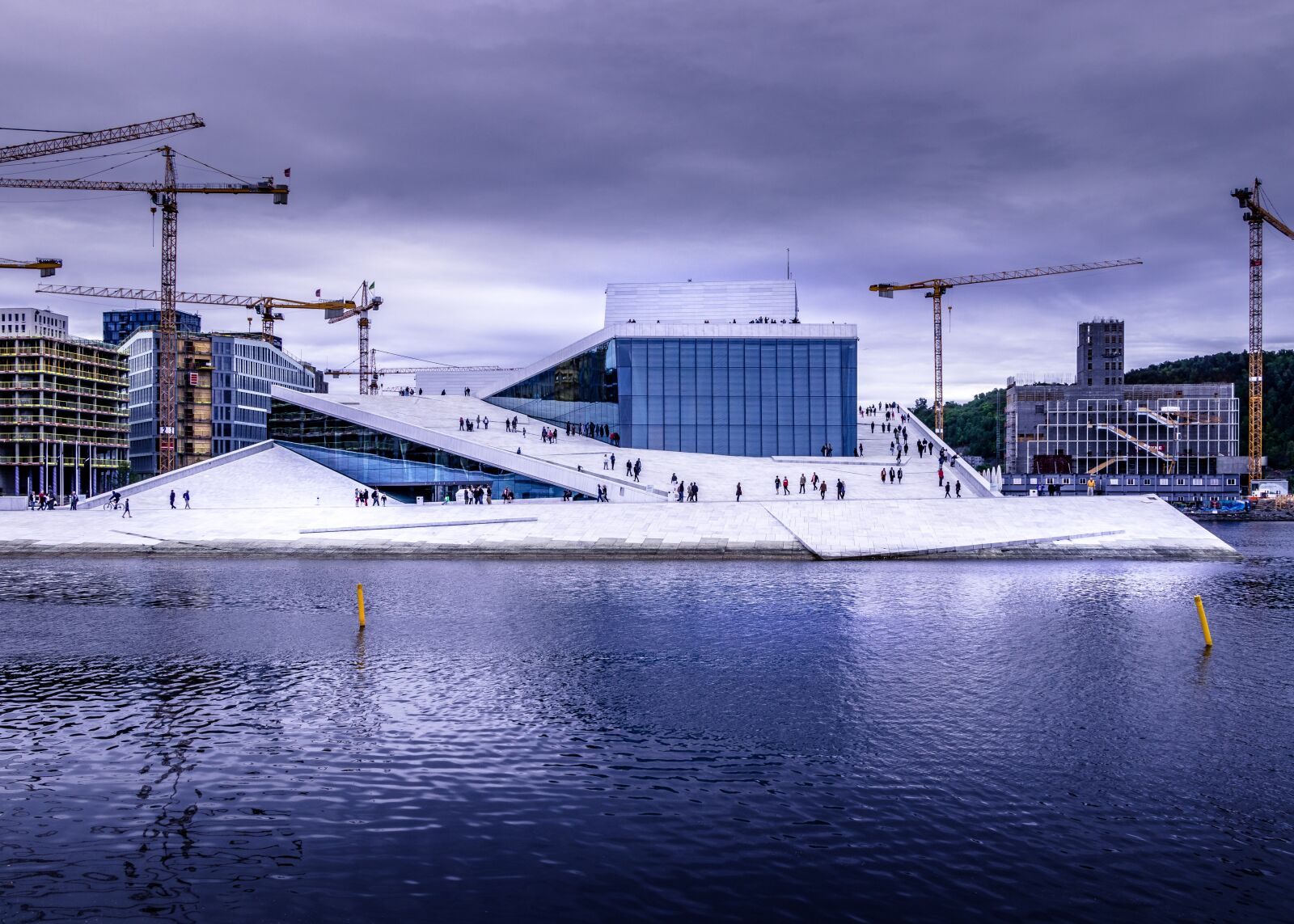 Canon EF-S 18-135mm F3.5-5.6 IS USM sample photo. Oslo, norway, travel photography