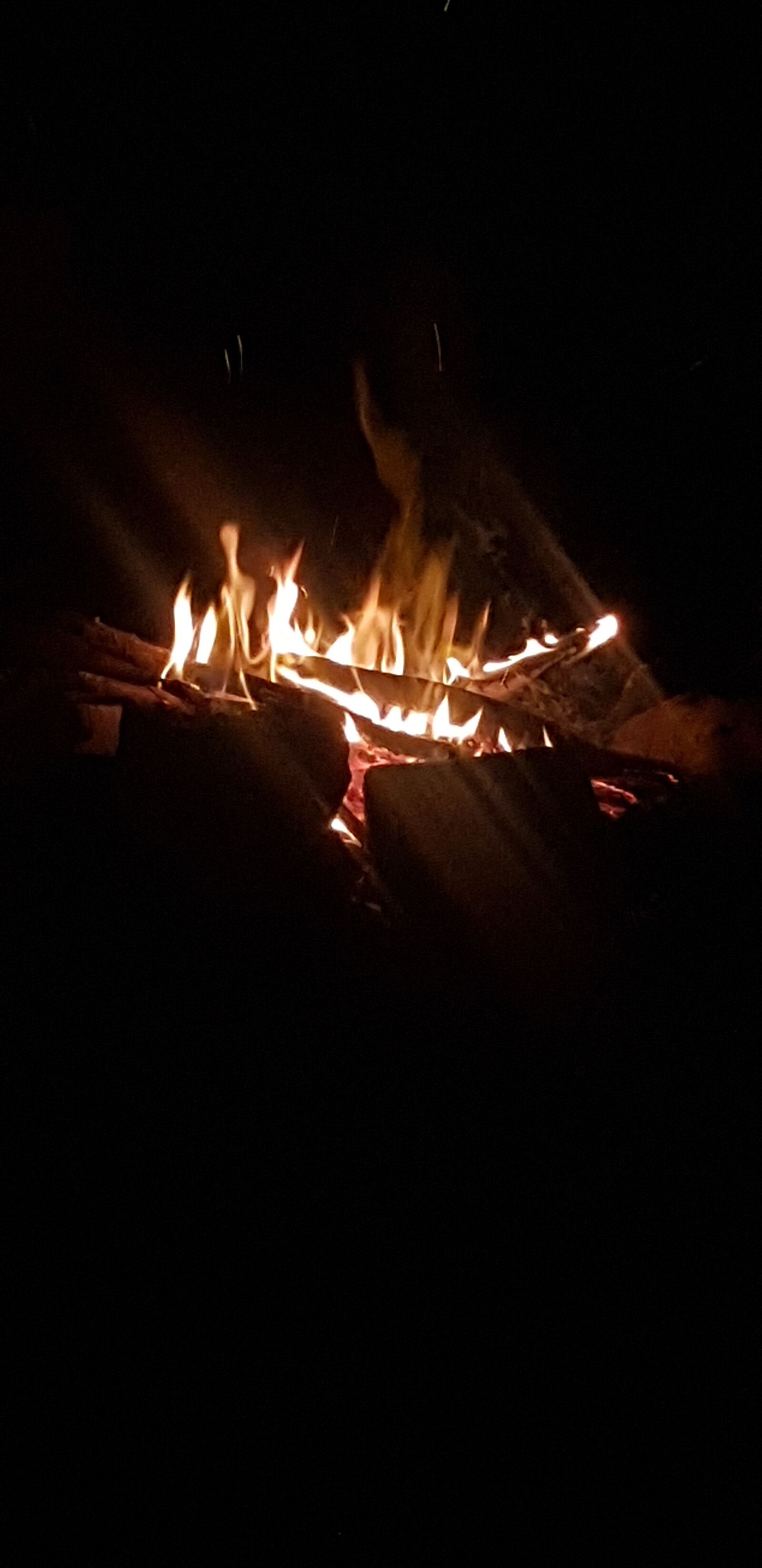 Samsung Galaxy S8 sample photo. Fire, night, campfire photography