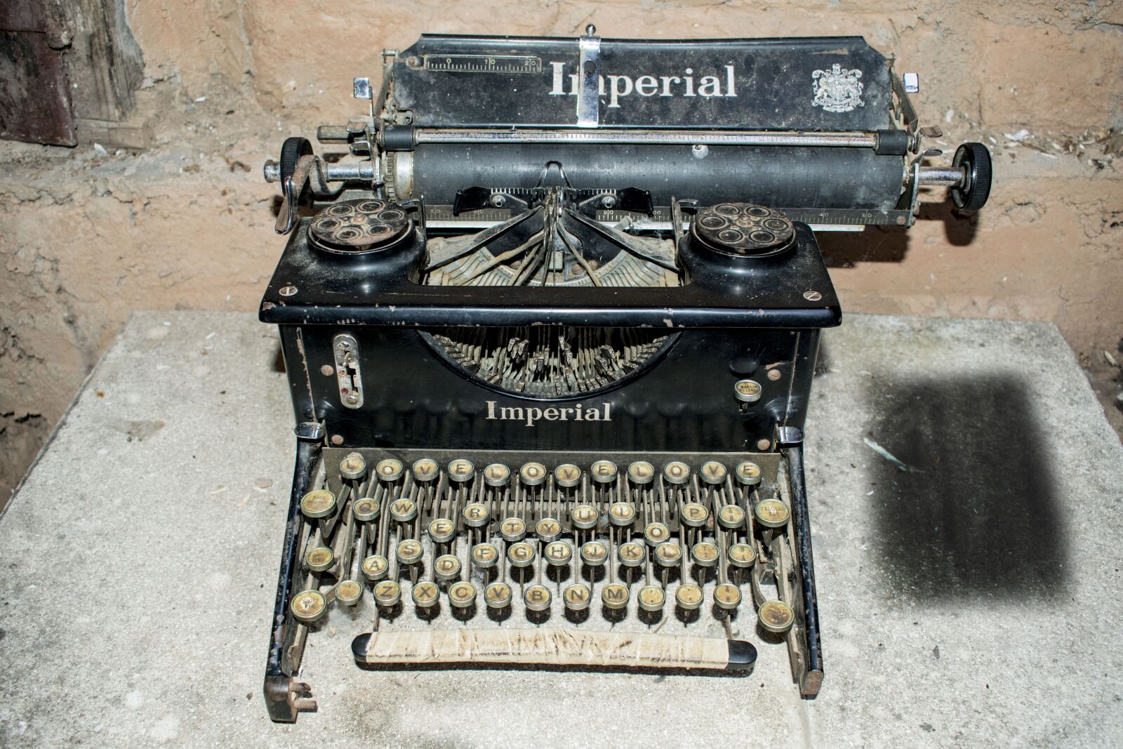 Nikon D3400 sample photo. Machine, love, retro photography