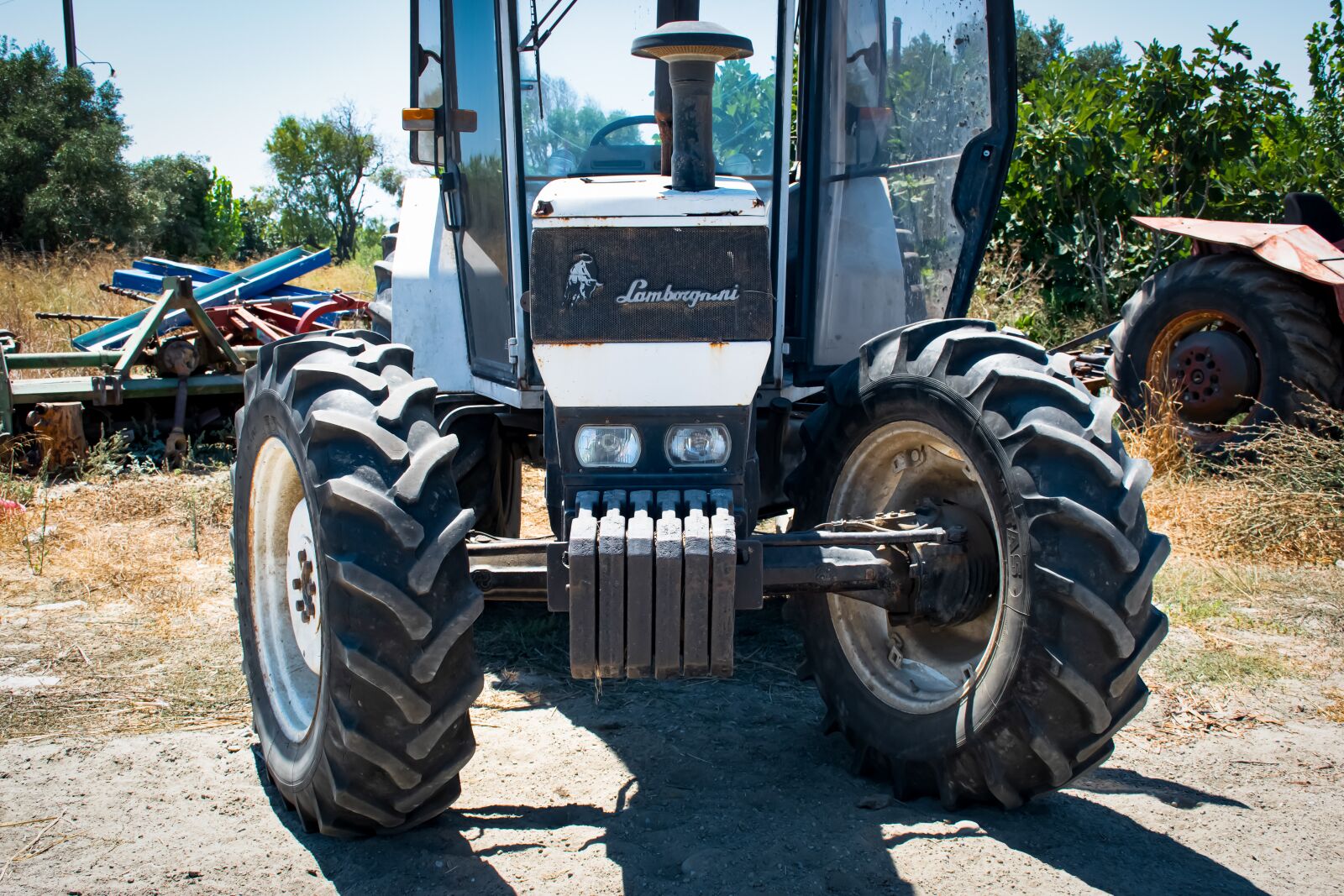 Nikon D5600 sample photo. Lamborghini, tractor, machine photography