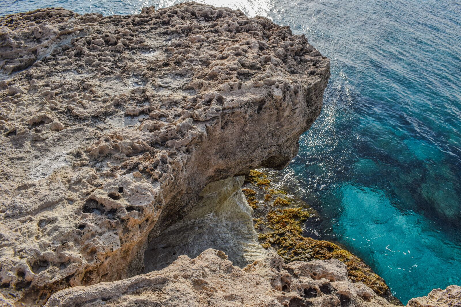 Nikon D3300 sample photo. Cliff, rock, sea photography