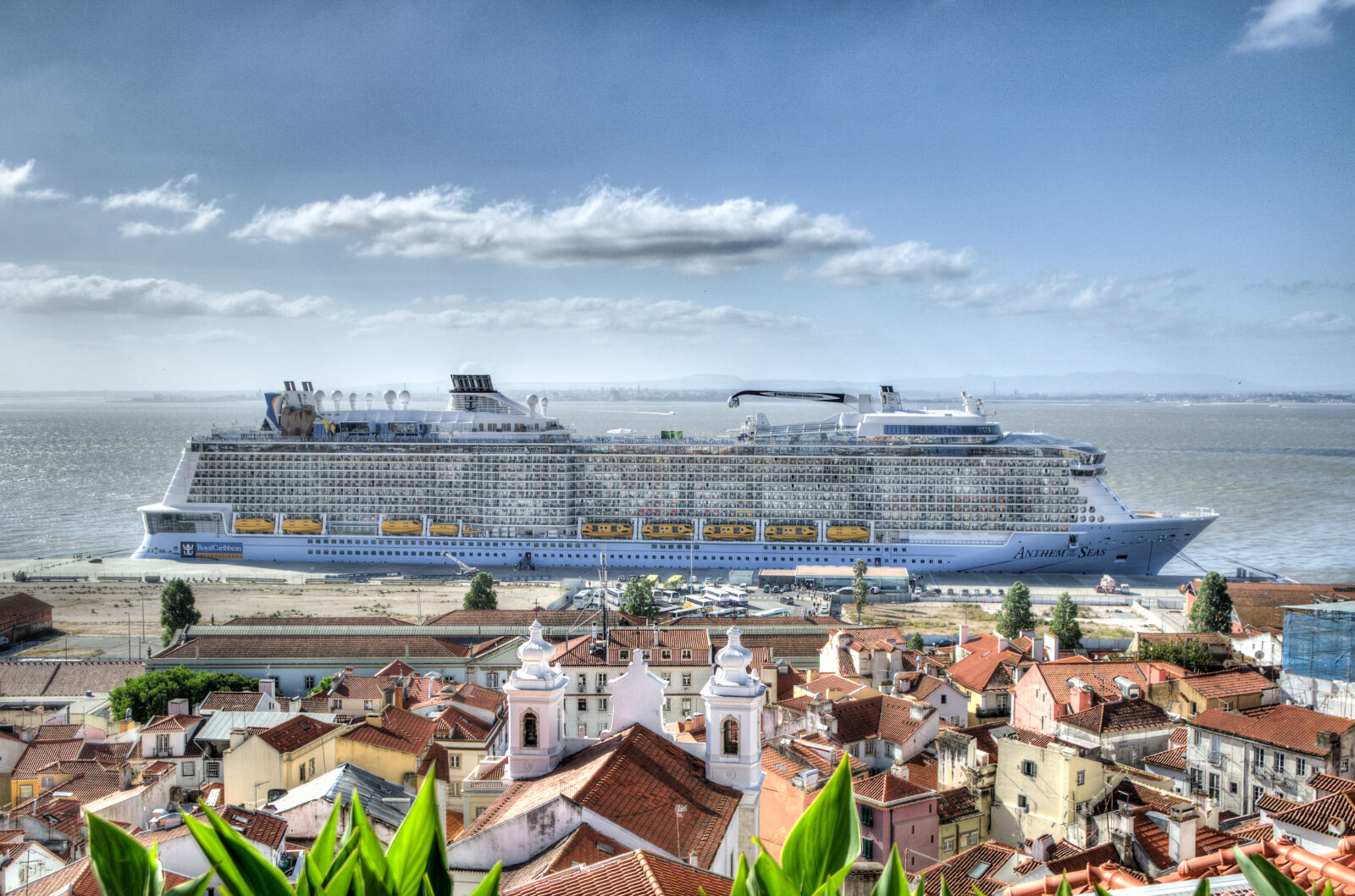 Nikon D7000 sample photo. Sea, boat, luxury, travel photography