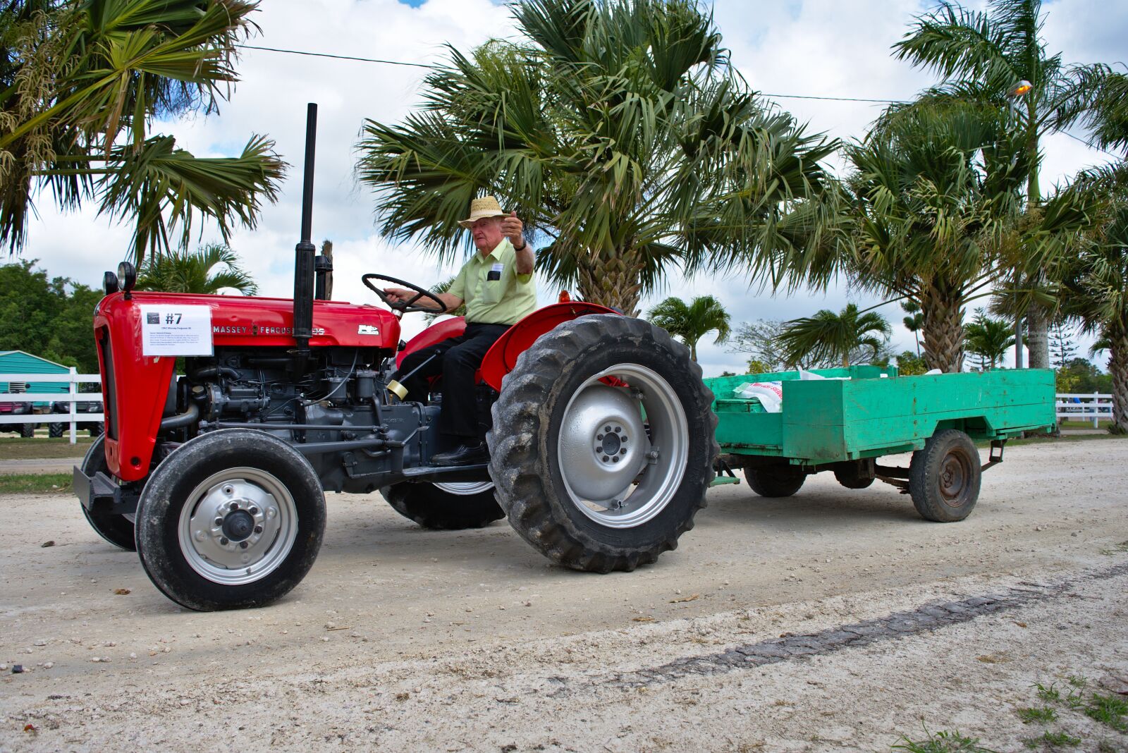 Nikon D7200 sample photo. Tractor, antique, old photography