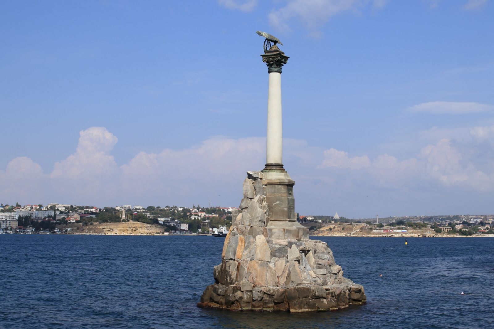 Canon EOS 77D (EOS 9000D / EOS 770D) sample photo. Monument, sea, summer photography