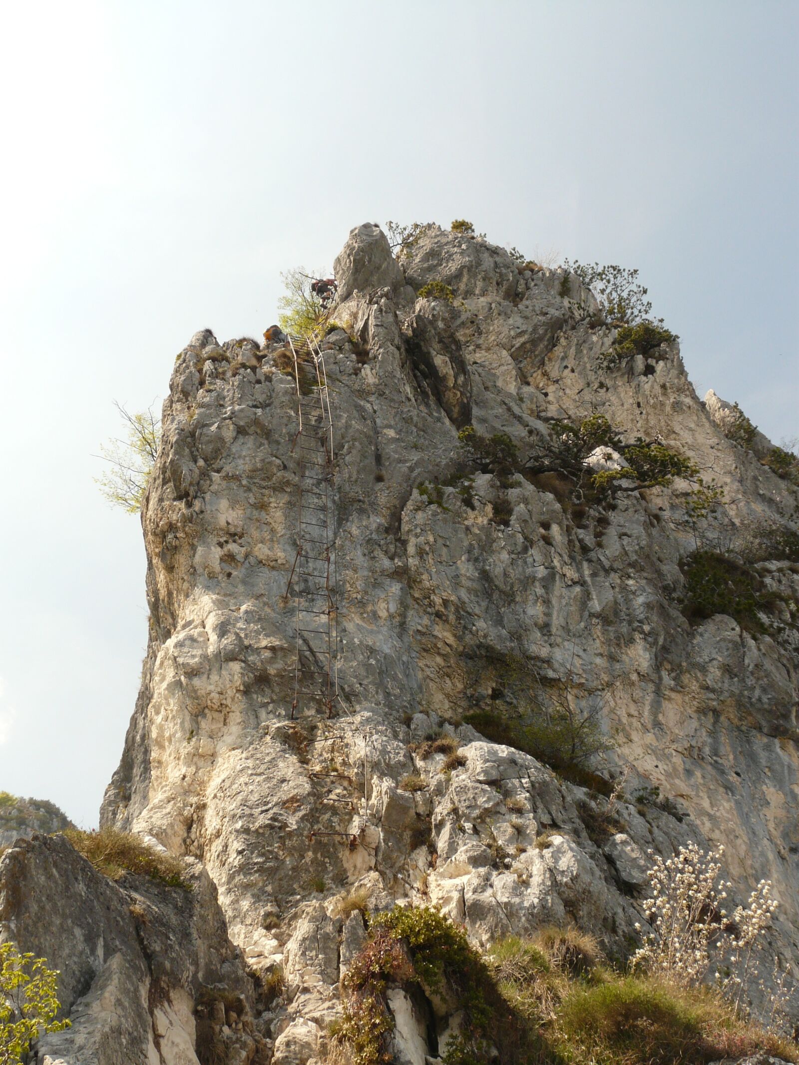 Panasonic DMC-FZ18 sample photo. Via dell'amicizia, steep, exposed photography