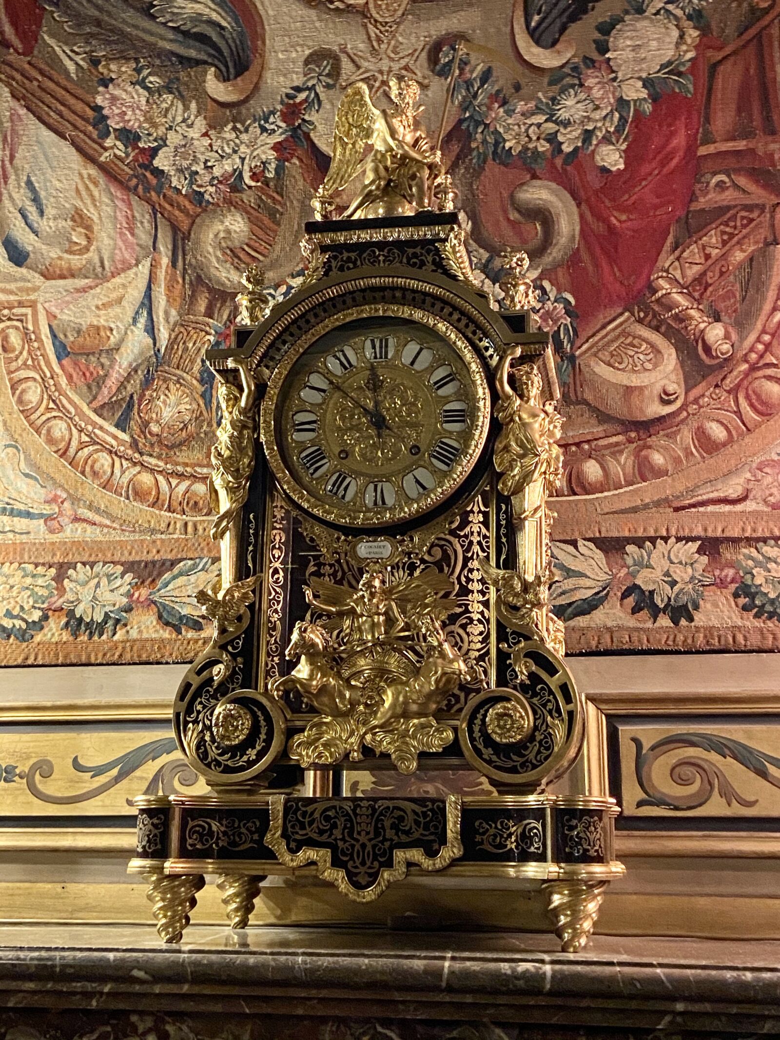 Apple iPhone 11 sample photo. Horloge, temps, château photography