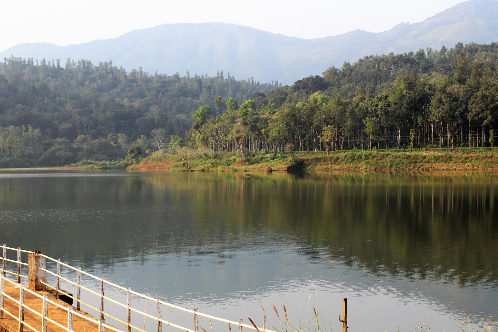 Canon EOS 1200D (EOS Rebel T5 / EOS Kiss X70 / EOS Hi) sample photo. Scene, water, reflection photography