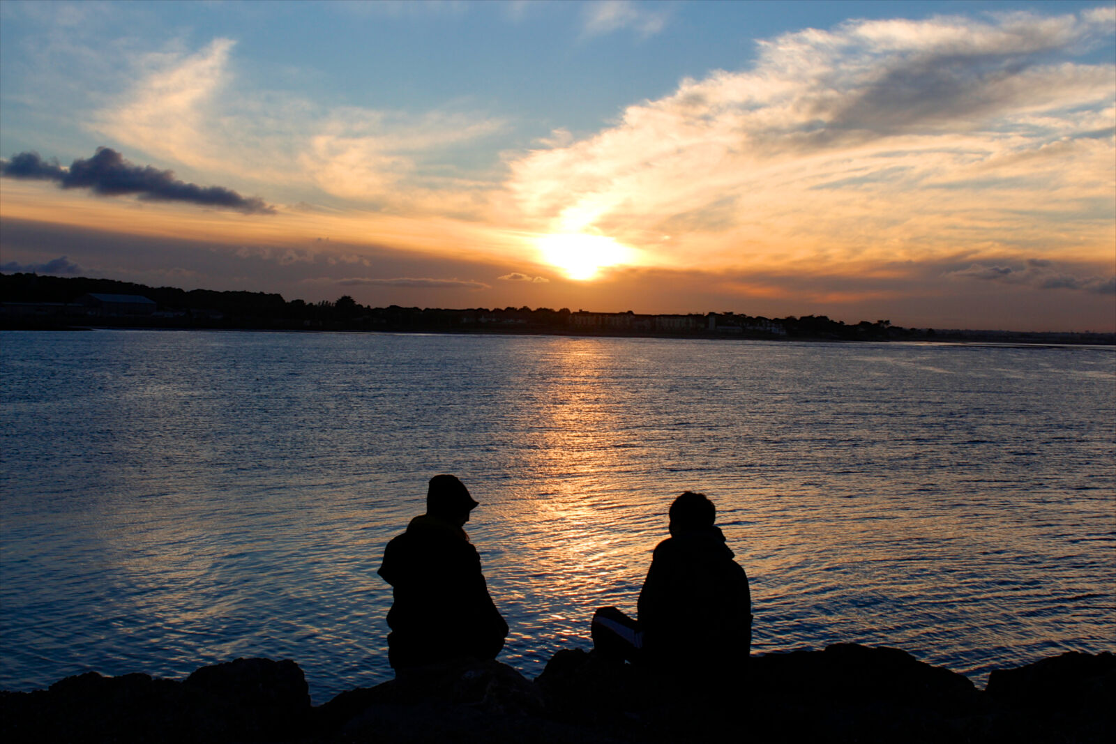 Canon EOS 650D (EOS Rebel T4i / EOS Kiss X6i) sample photo. Couple, dawn, dusk, sea photography