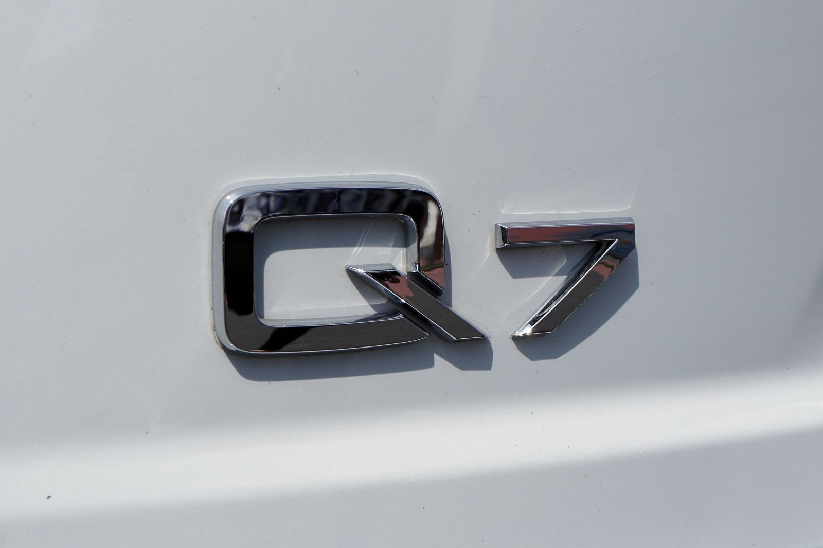 Sony a6000 sample photo. Audi, q7, suv photography