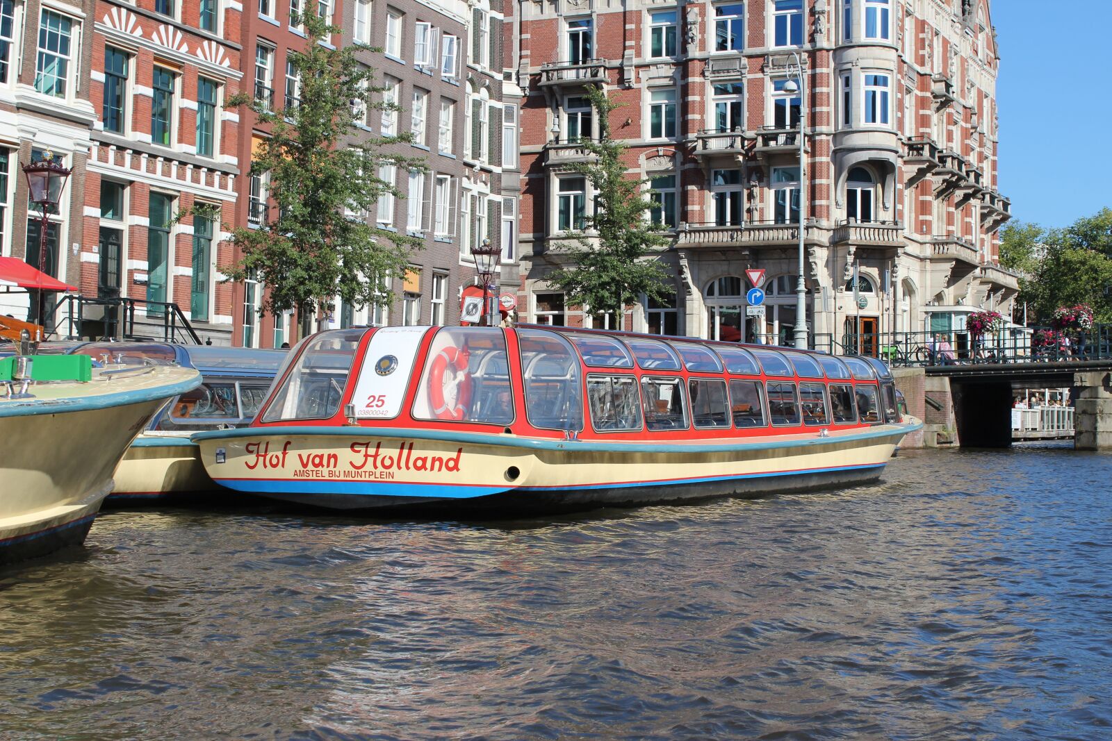 Canon EOS 600D (Rebel EOS T3i / EOS Kiss X5) sample photo. Canal, amsterdam, netherlands photography