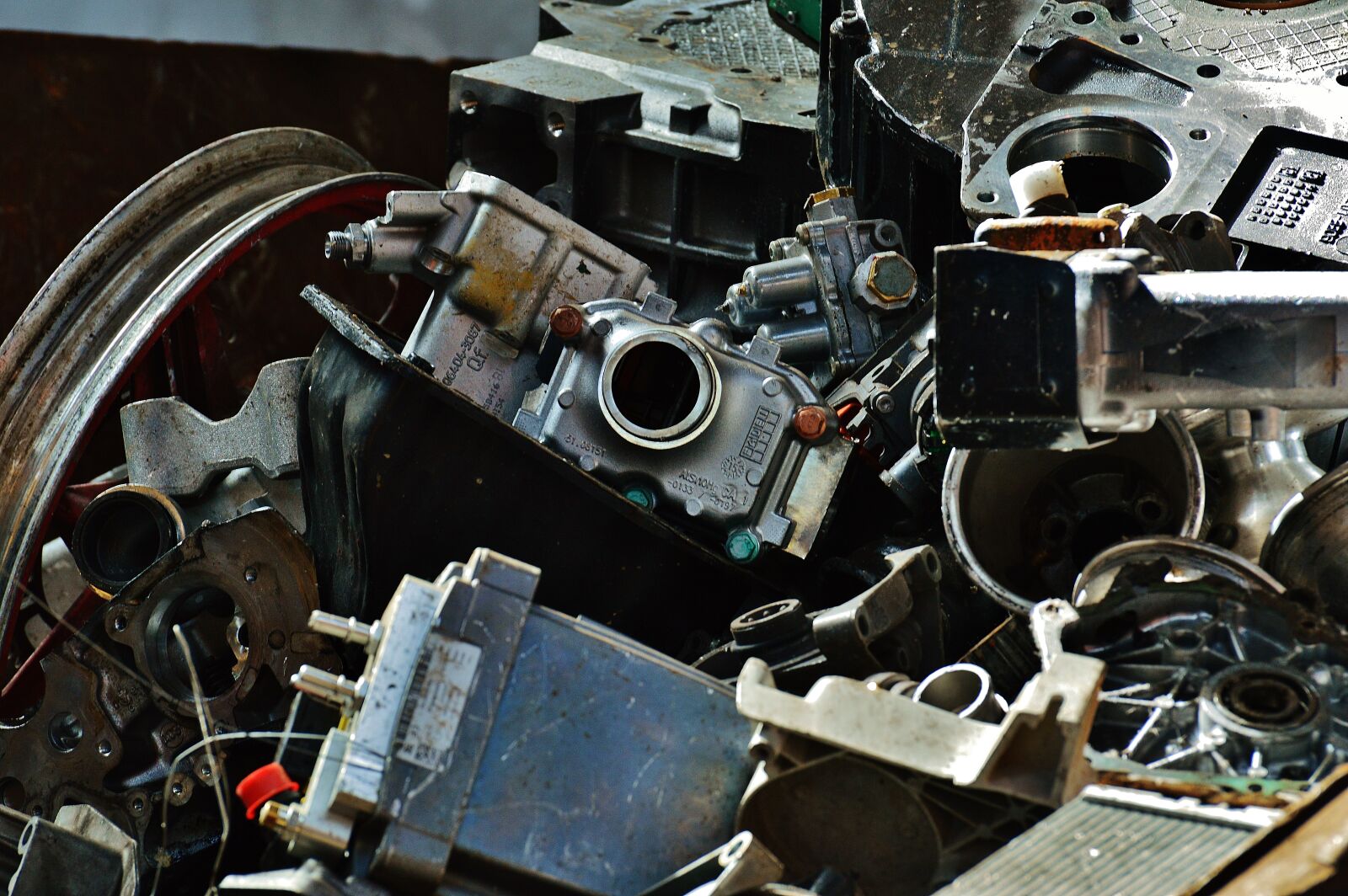 Nikon D3200 sample photo. Iron, scrap, scrap metal photography