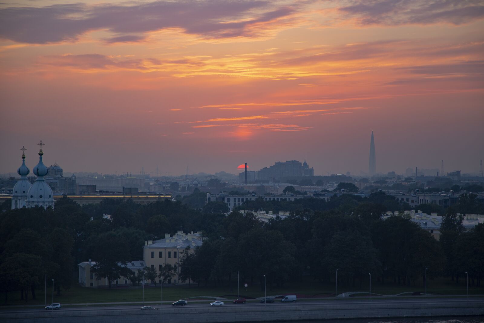 Canon EOS 6D + Canon EF 24-105mm F4L IS USM sample photo. Sunset, sky, city photography