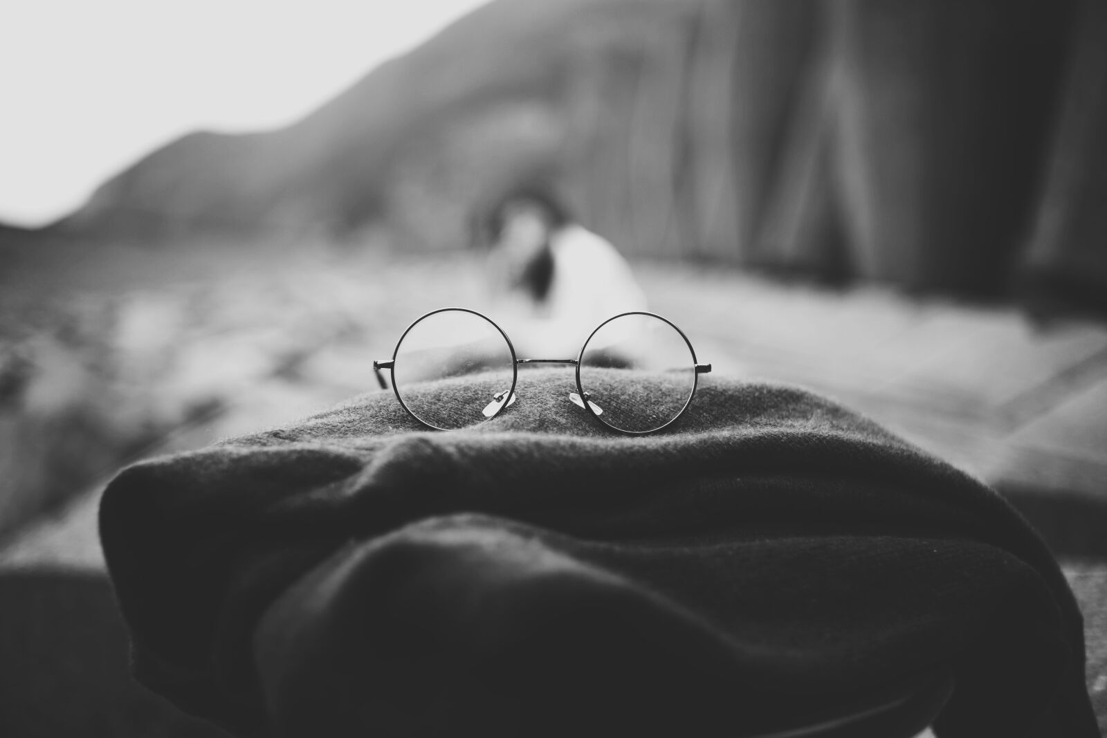 Canon EOS 6D sample photo. Depth of field, eyeglasses photography