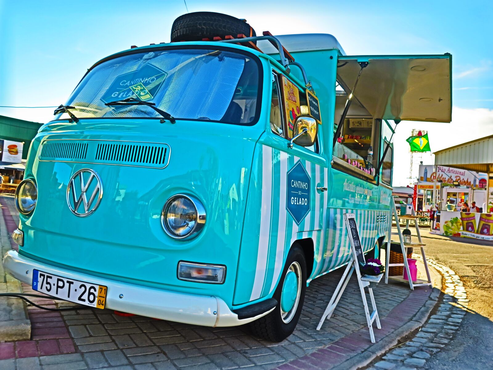 Canon PowerShot G16 sample photo. Vw, van, combi photography