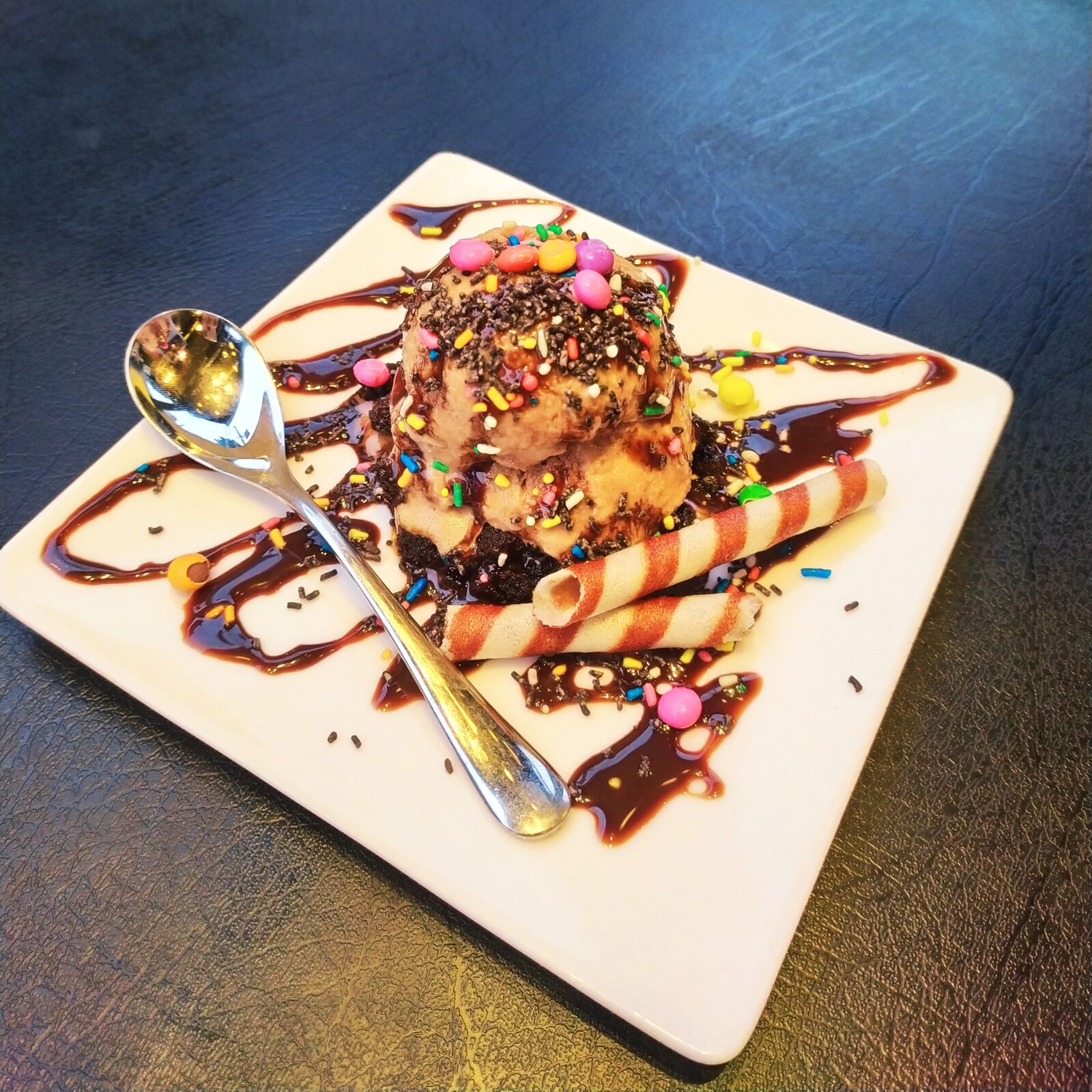 Xiaomi Redmi Note 7 sample photo. Choco blast icecream, ice photography