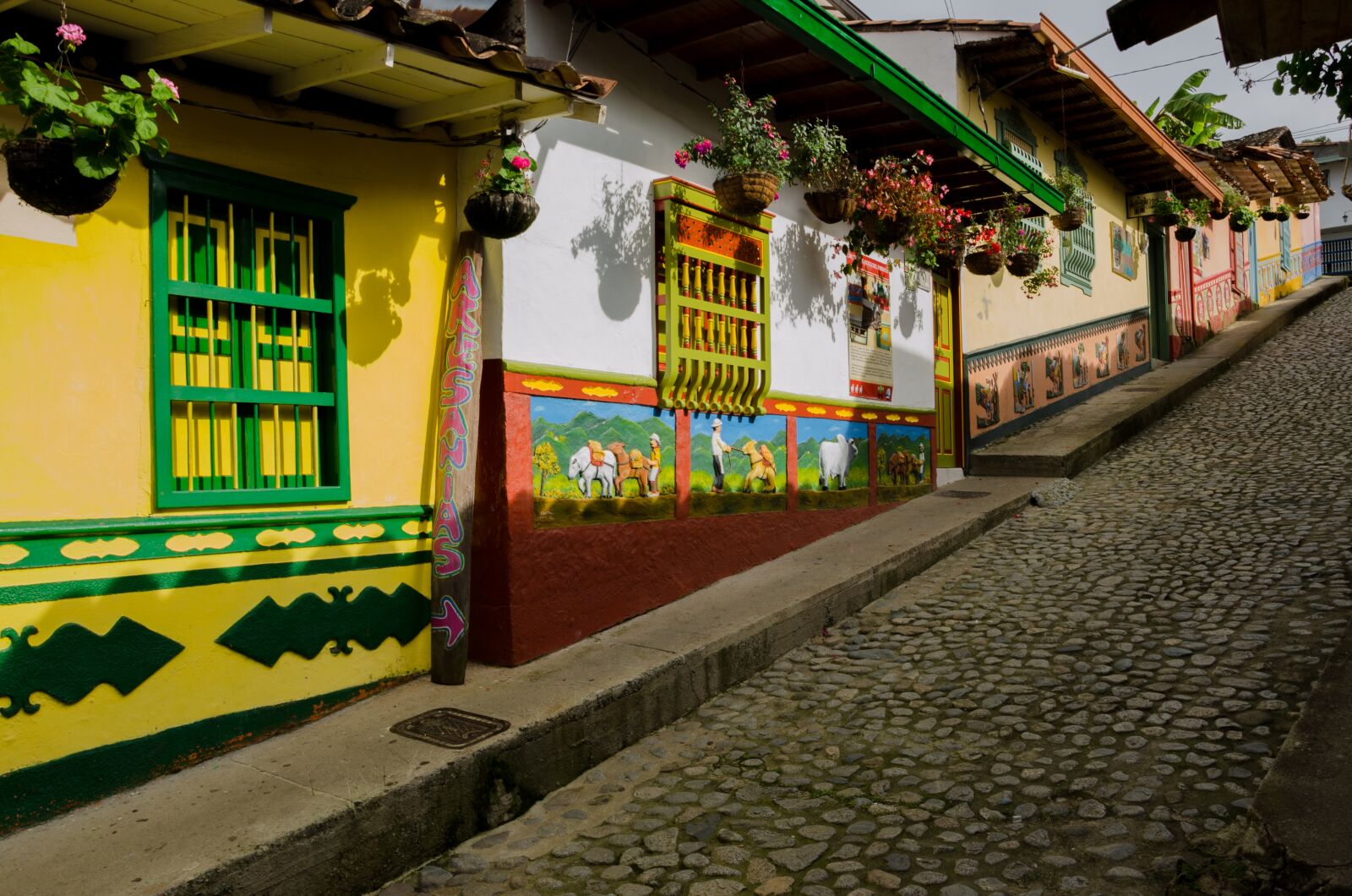 Nikon D5100 sample photo. Colombia, guatape, tourism photography