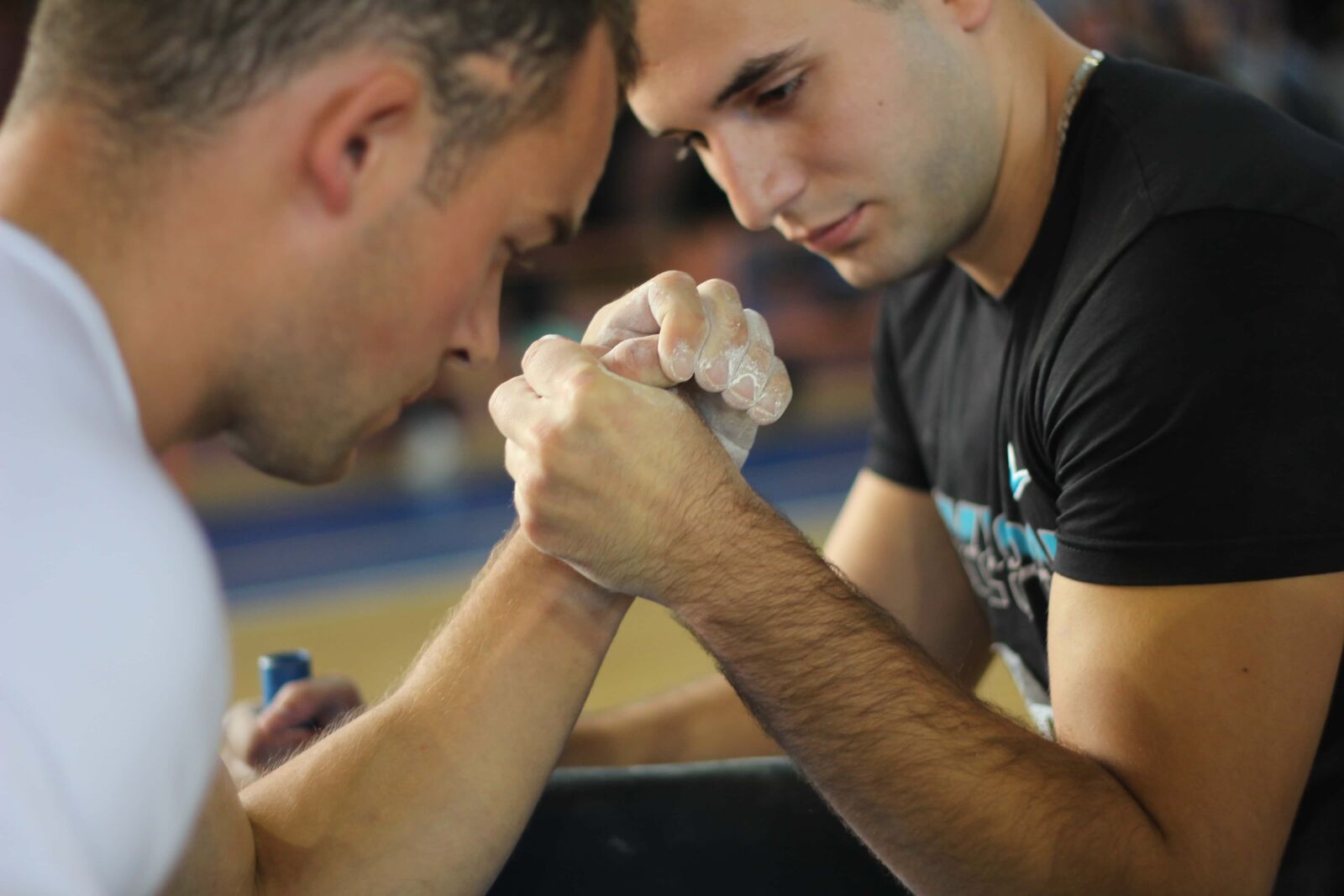 Canon EOS 550D (EOS Rebel T2i / EOS Kiss X4) sample photo. Arm, wrestling, hands, endurance photography