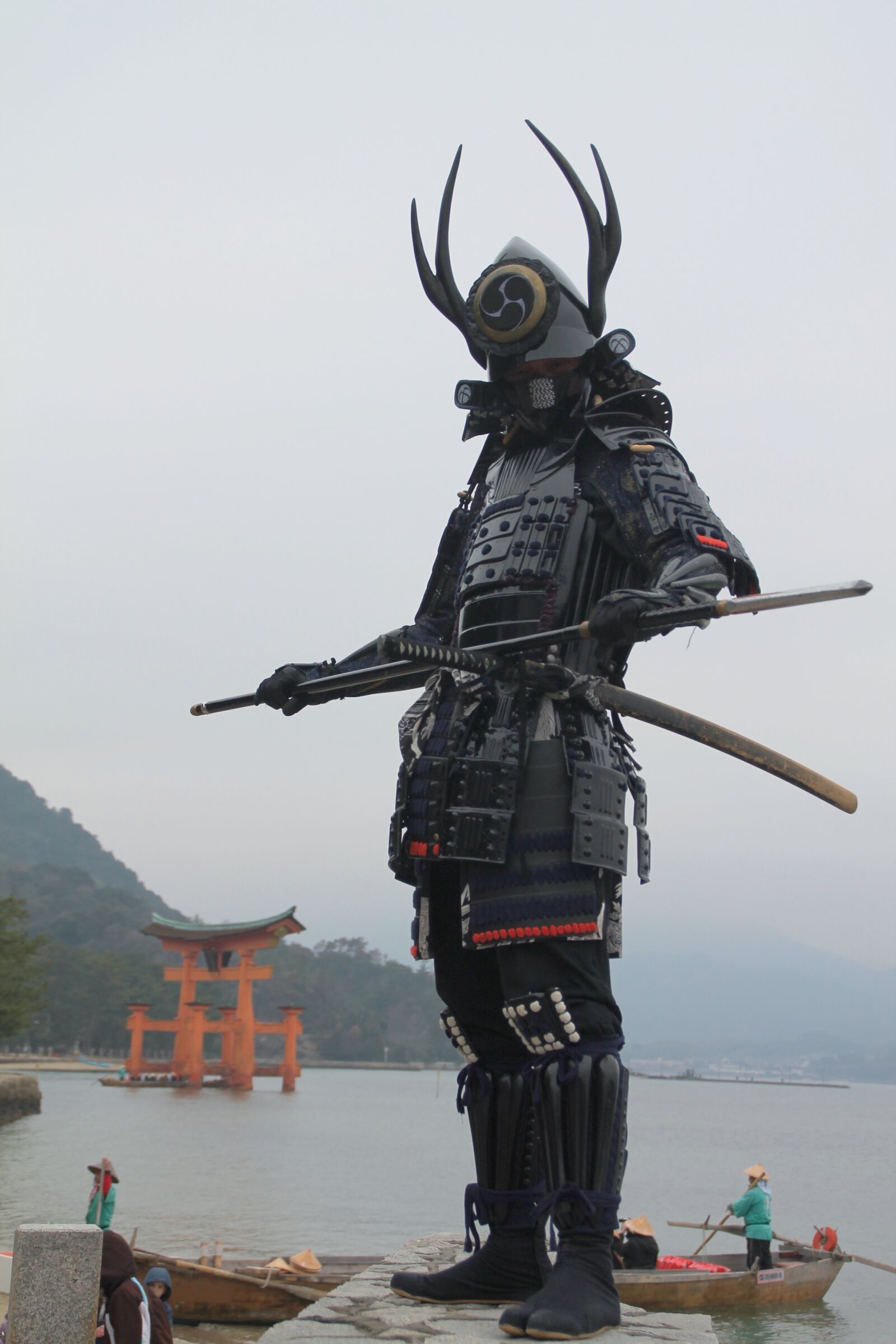 Canon EOS 1100D (EOS Rebel T3 / EOS Kiss X50) sample photo. Miyajima, samurai, hiroshima photography