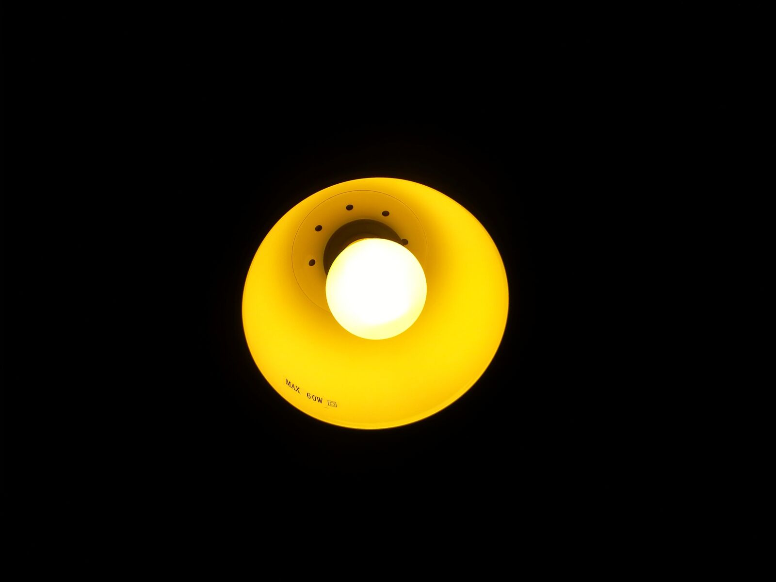 Samsung Galaxy Note2 sample photo. Light, lamp, black photography