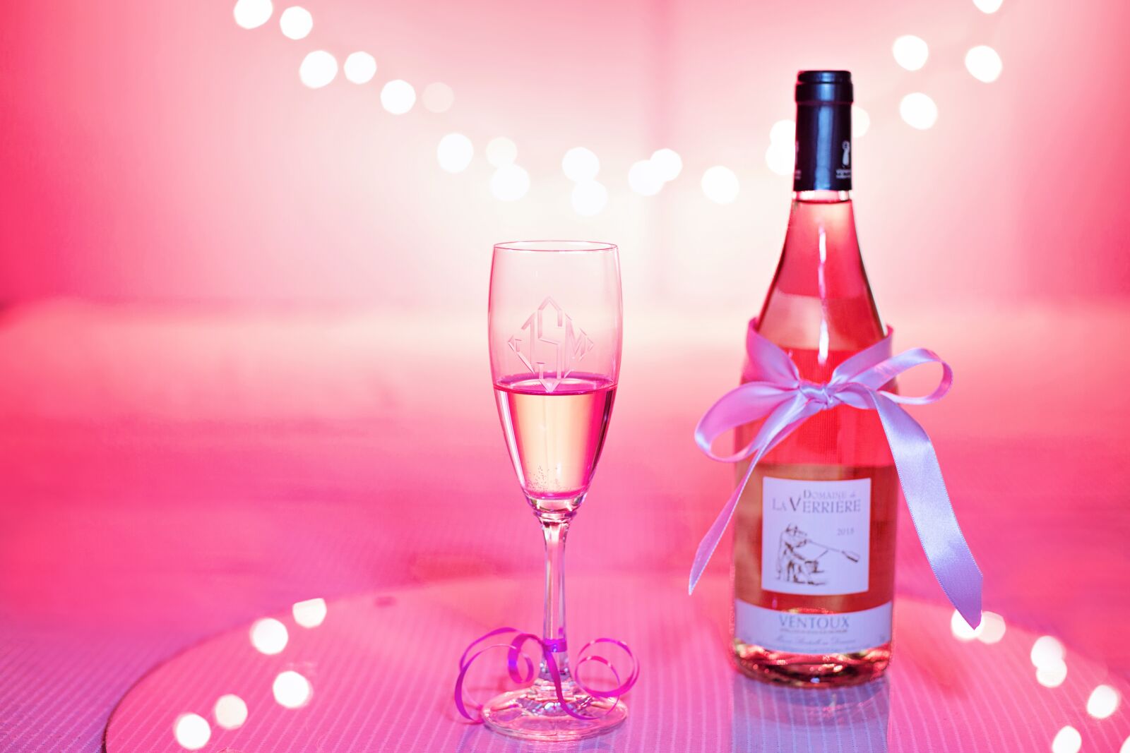 Canon EF 50mm F1.4 USM sample photo. Pink wine, champagne, celebration photography