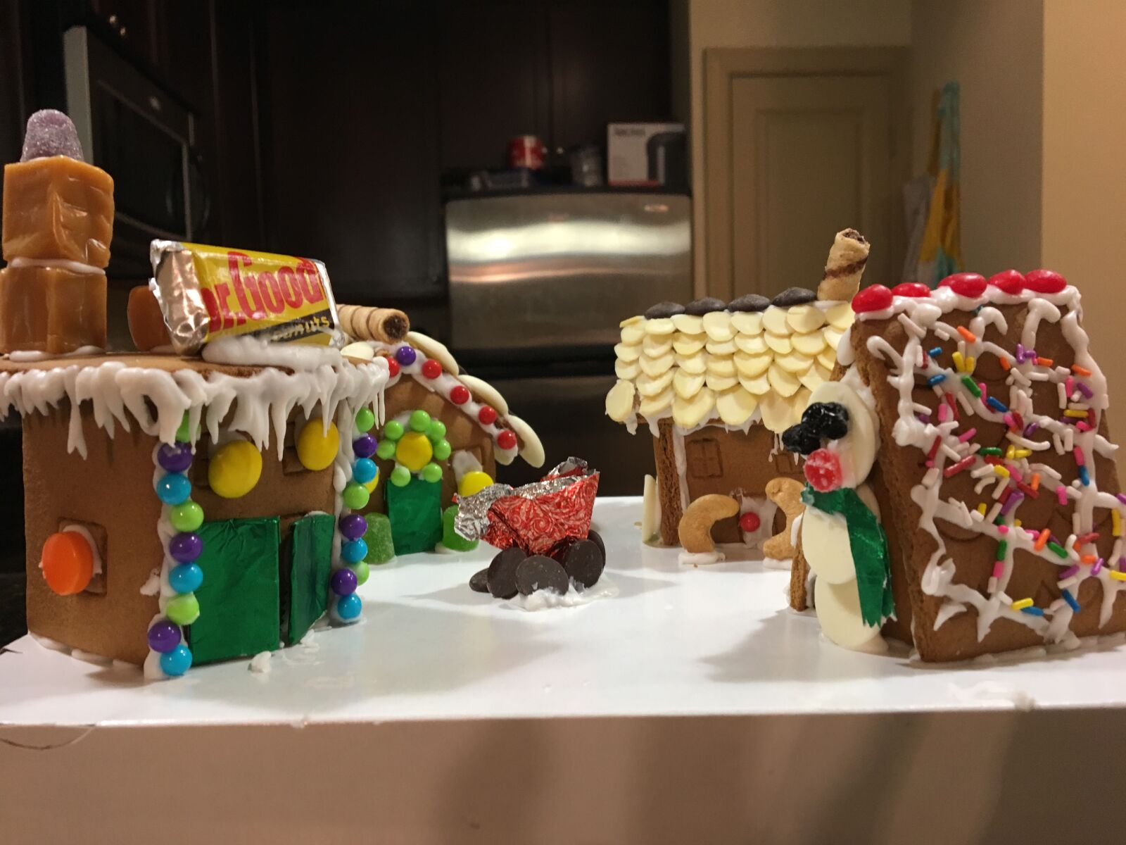 Apple iPhone 6s sample photo. Christmas, gingerbread village, gingerbread photography
