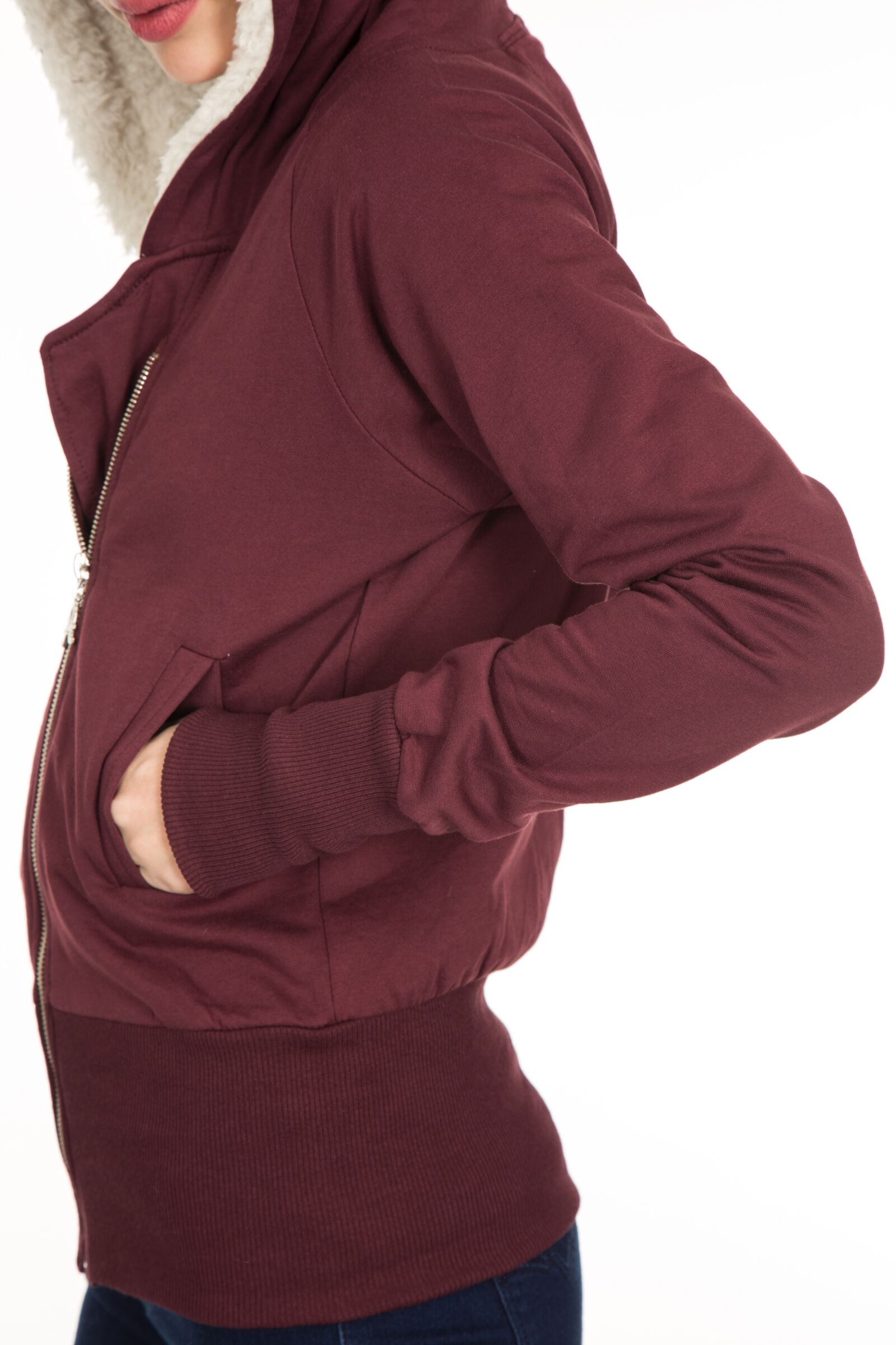 Canon EOS 6D + Canon EF 24-105mm F4L IS USM sample photo. Clothes, fashion, kazakh photography