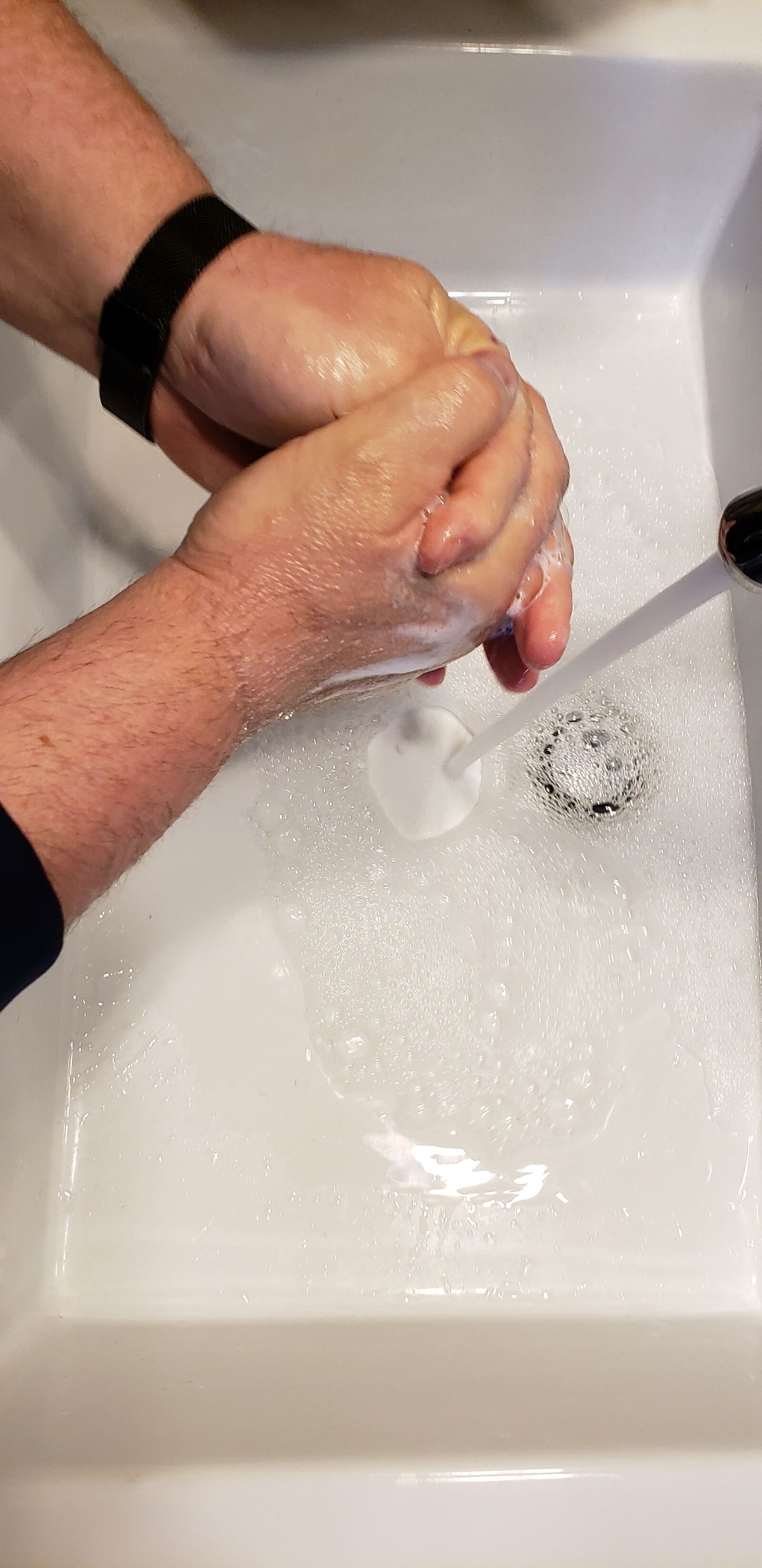 Samsung Galaxy S9+ sample photo. Wash hands, scrub, clean photography