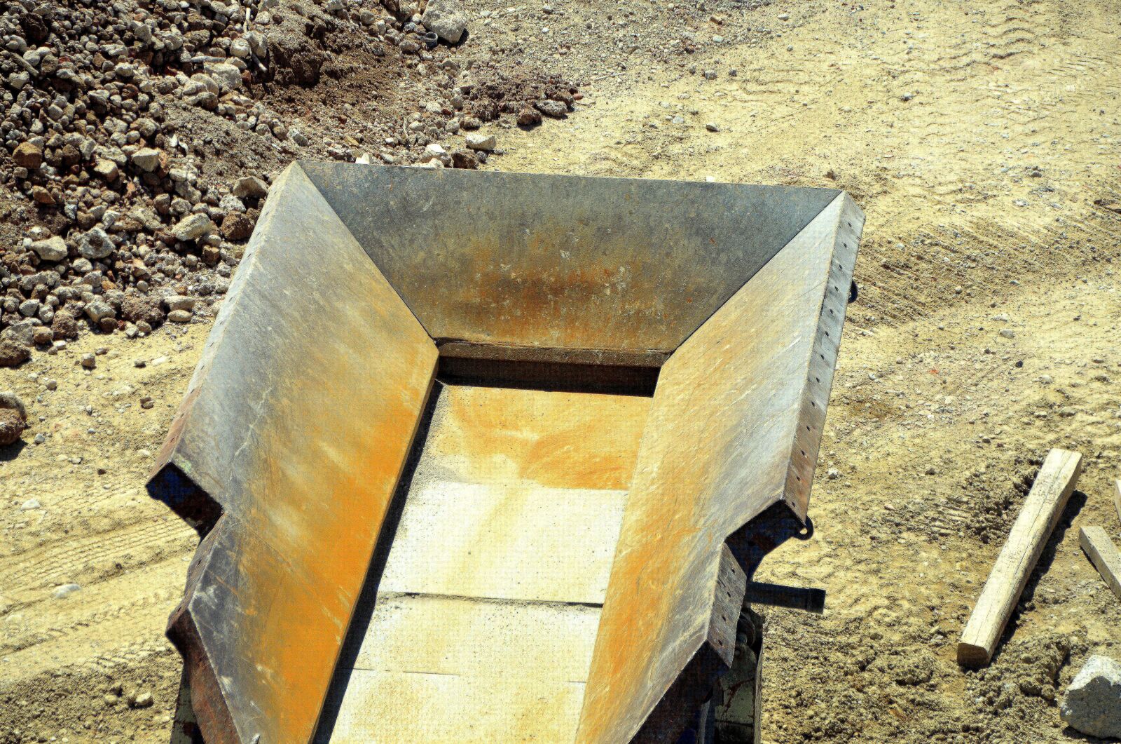 Nikon D3200 sample photo. Site, gravel presse, steinmalwerk photography