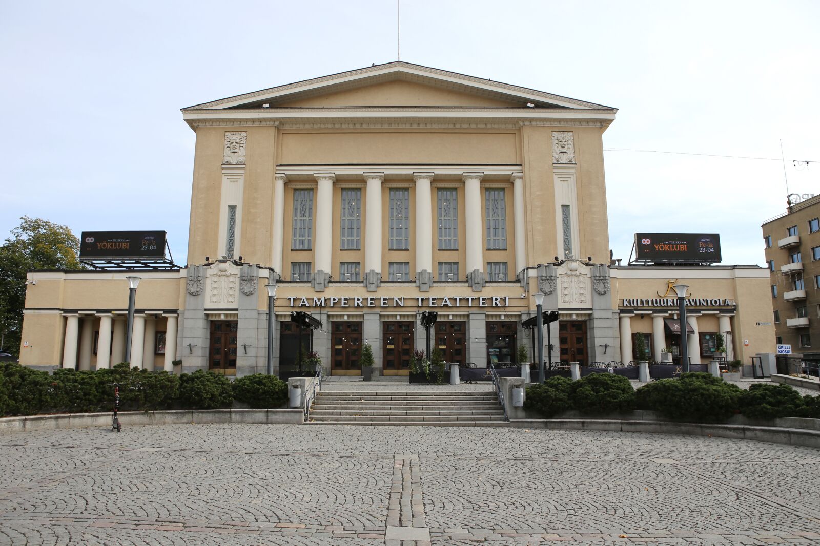 Canon EOS 6D + Canon EF 24-70mm F2.8L USM sample photo. Tampere, building, theater photography
