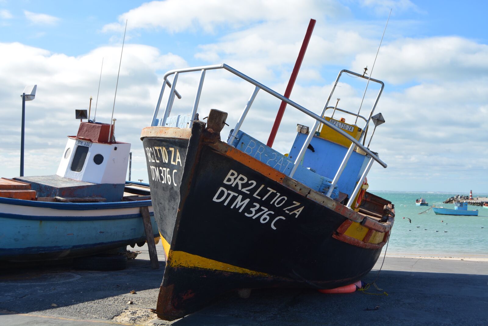 Nikon D5200 sample photo. Fishing, boat, dock photography