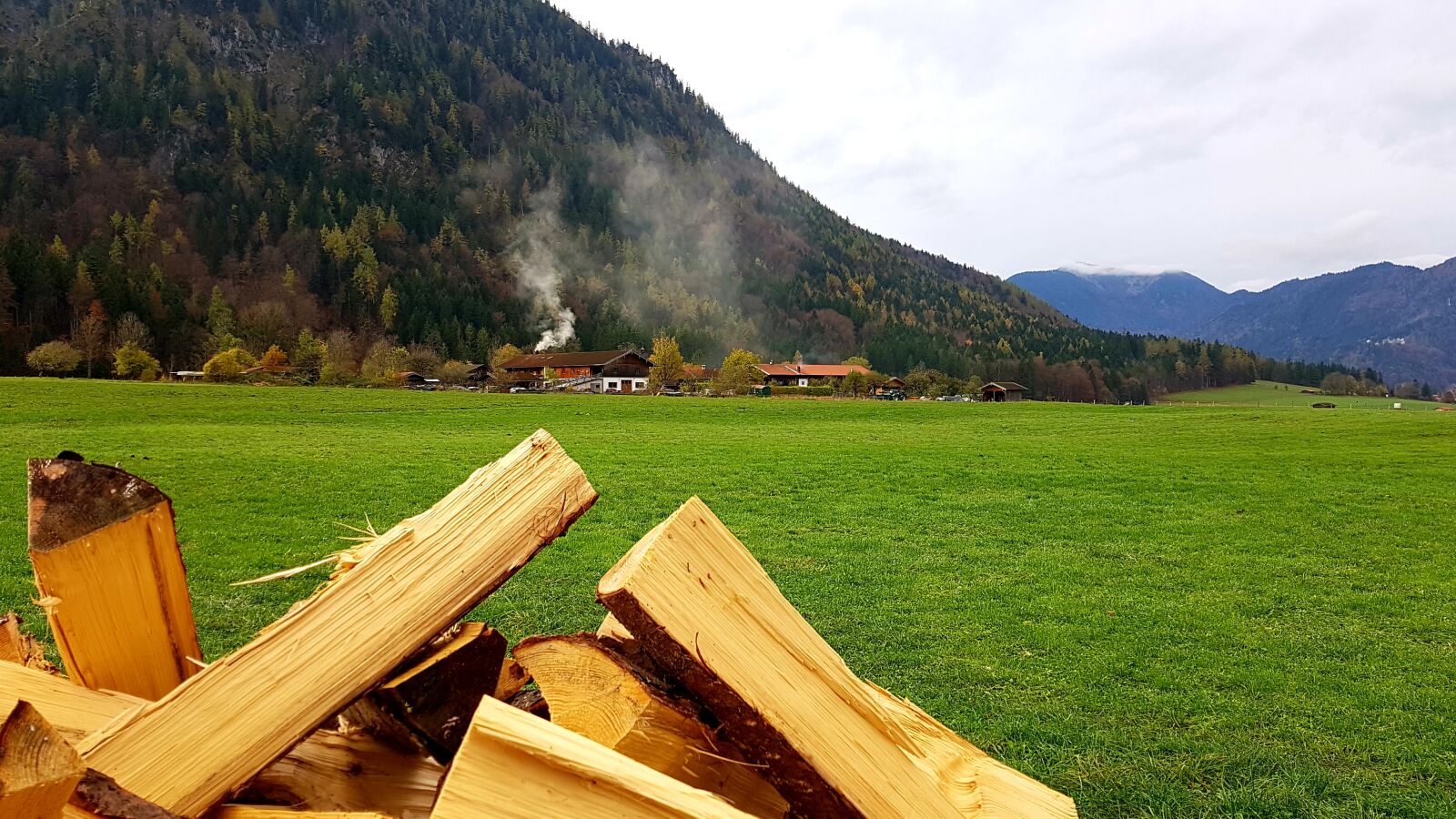 Samsung Galaxy S7 Edge sample photo. Valley, wood, hacked photography