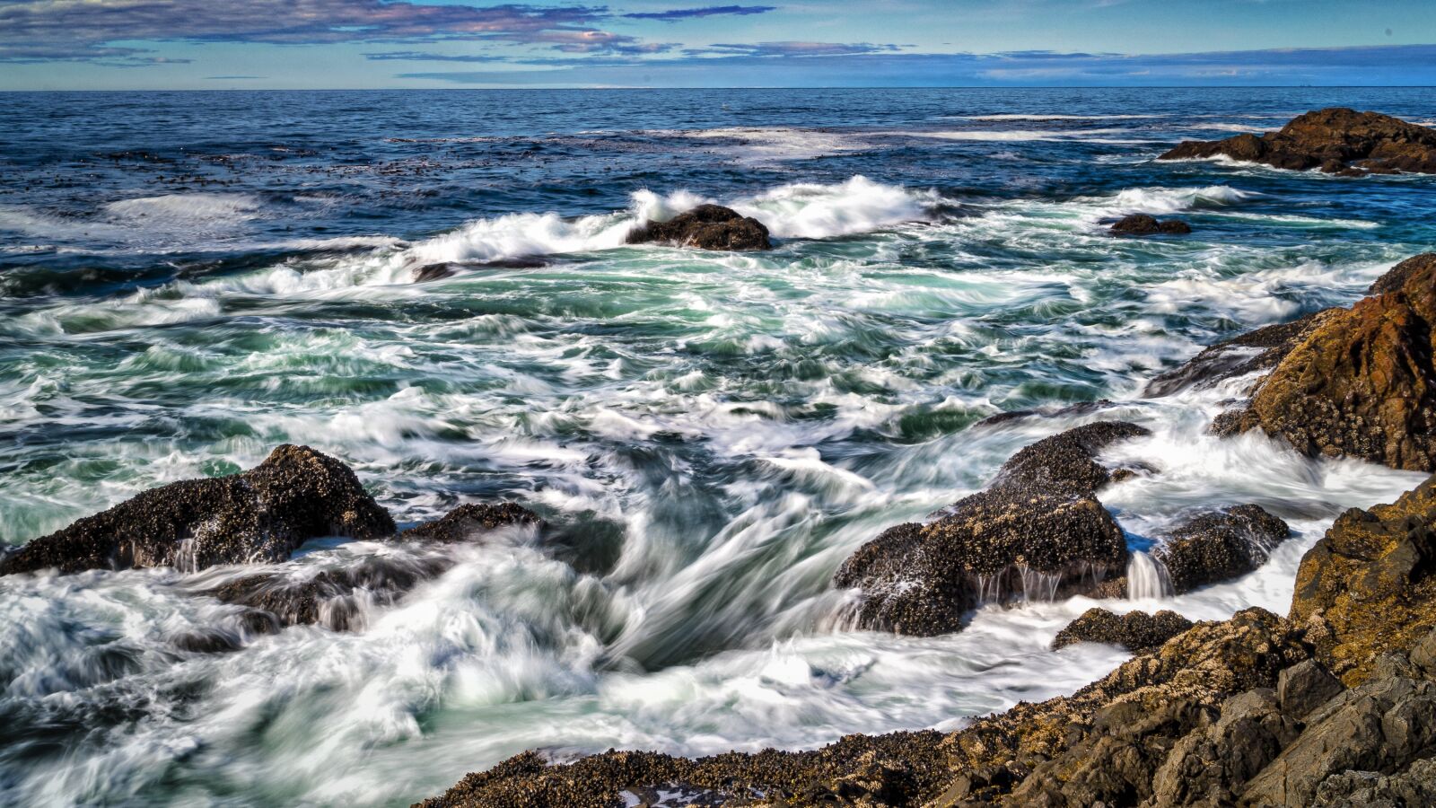 Sony a7 sample photo. Sea, waves, coast photography