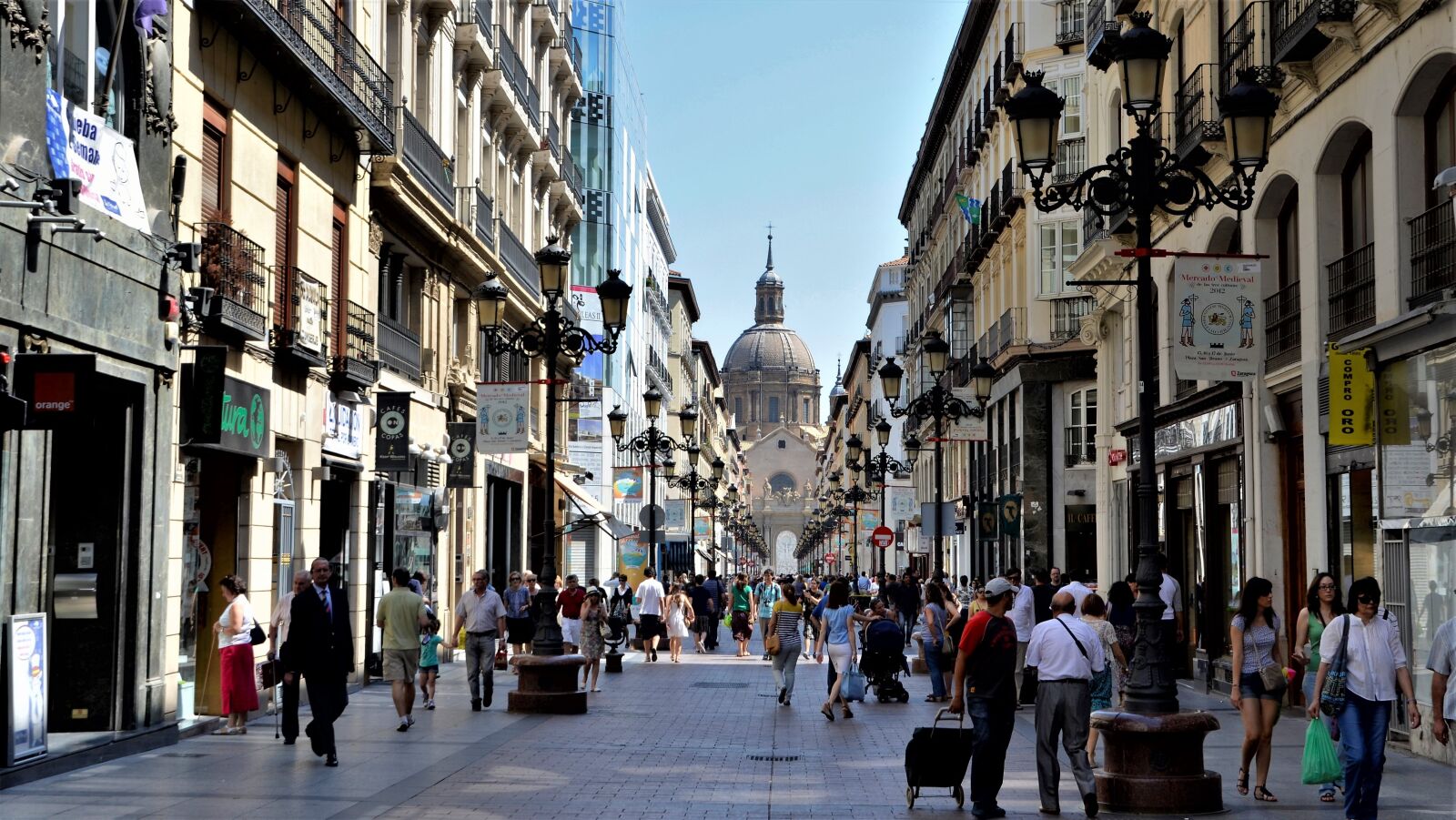 Nikon D5100 sample photo. Zaragoza, town, centre photography