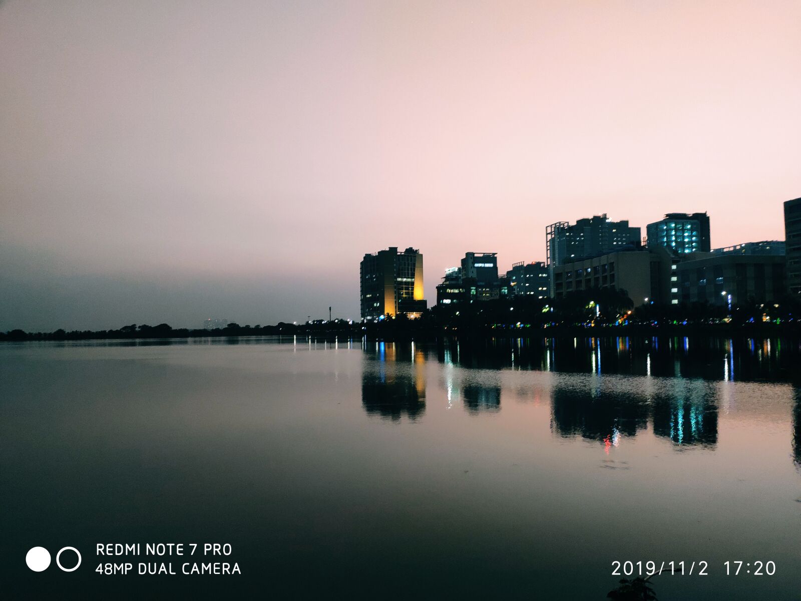 Xiaomi Redmi Note 7 Pro sample photo. Sunset, dawn, poolside photography
