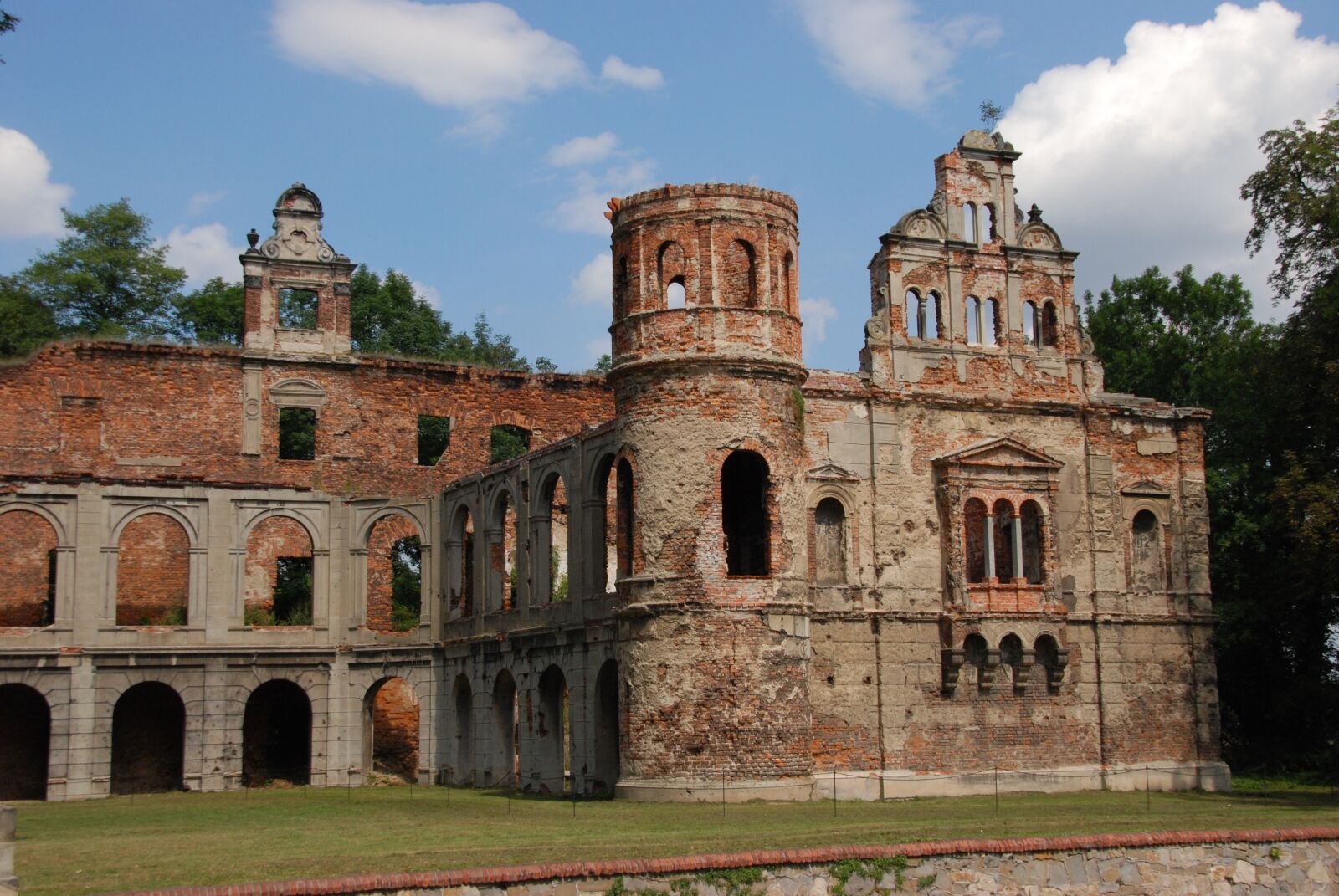 Nikon D80 sample photo. Ruin, building, castle photography