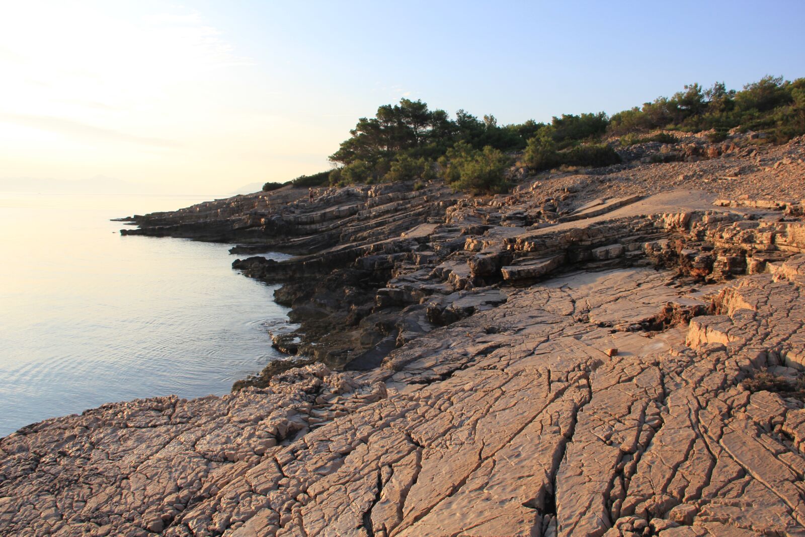 Canon EOS 550D (EOS Rebel T2i / EOS Kiss X4) sample photo. Beach, sea, cliff photography