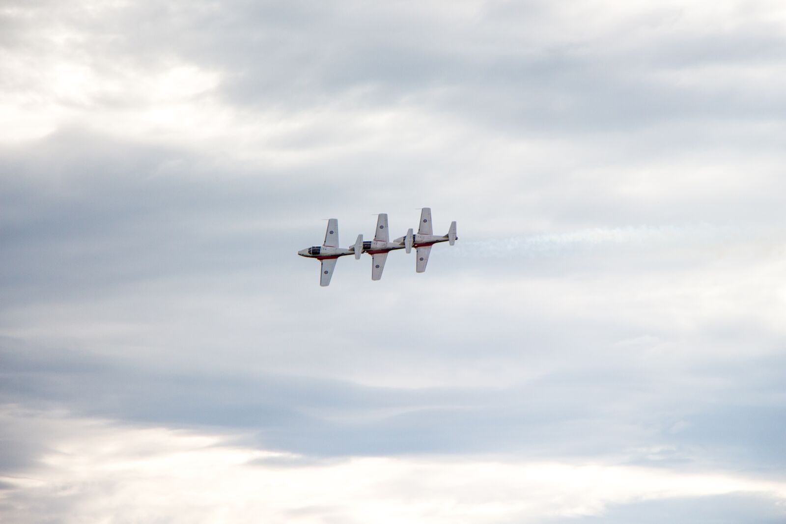 Canon EOS 700D (EOS Rebel T5i / EOS Kiss X7i) sample photo. Snowbirds, canada, precision photography