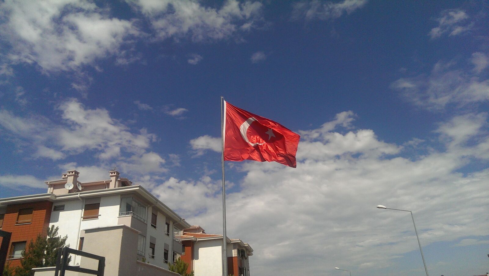 HTC ONE sample photo. Turkey, flag photography