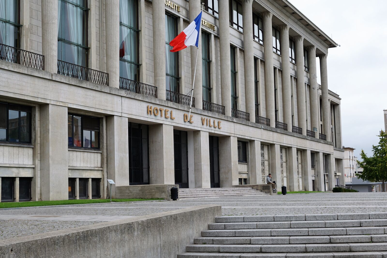 Sony ILCA-77M2 + Sony DT 16-50mm F2.8 SSM sample photo. Le havre, building, france photography