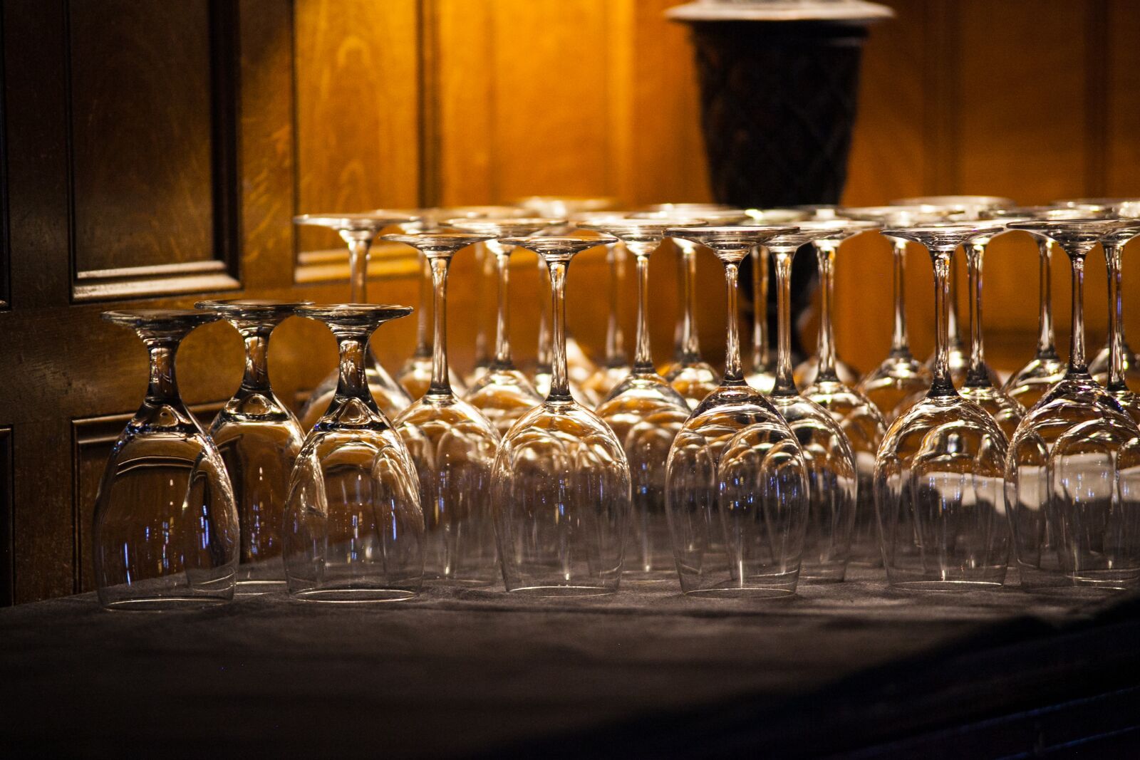 Canon EOS 5D Mark II sample photo. Wine, glasses, drink photography