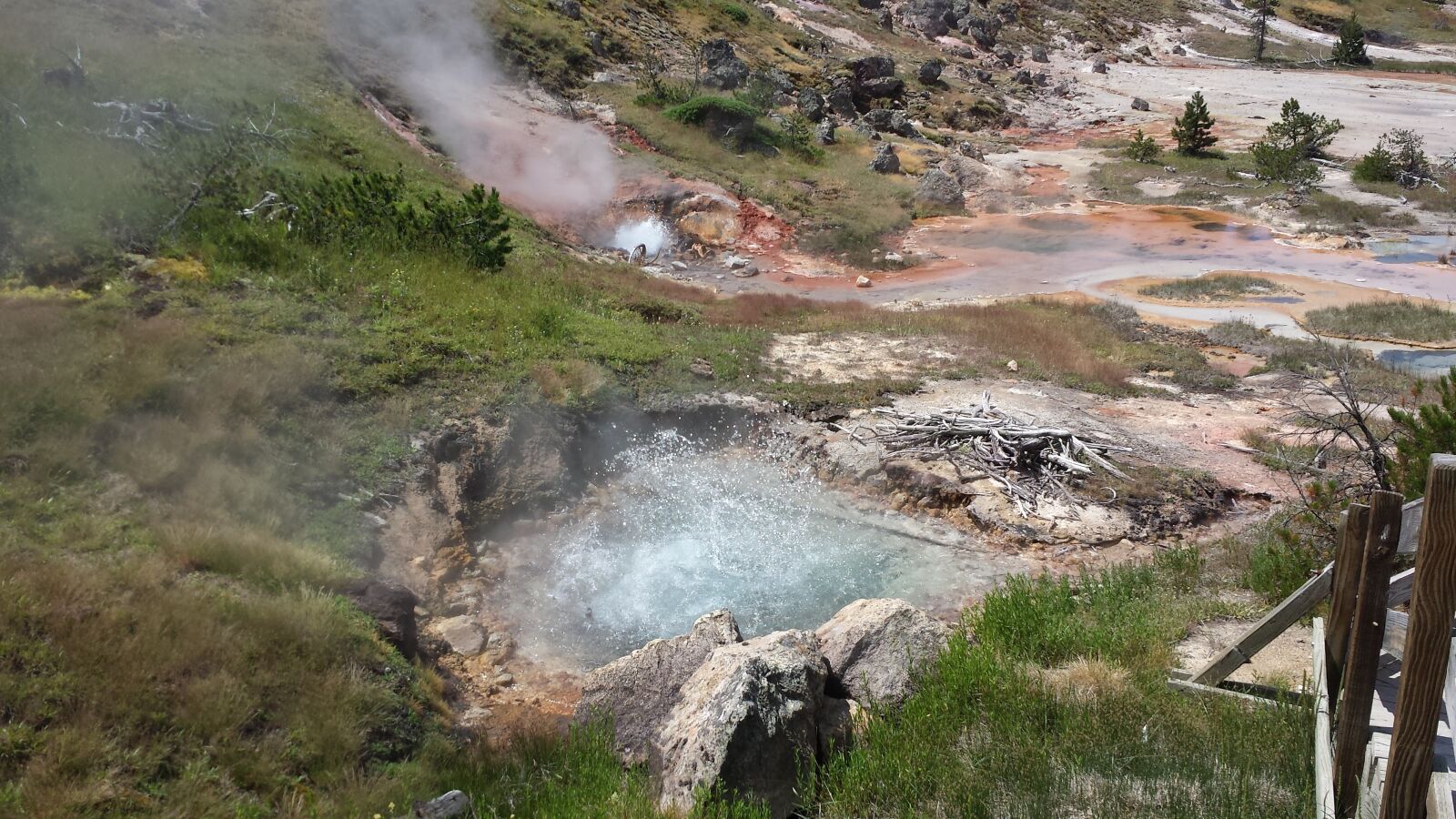 Samsung Galaxy S4 sample photo. Geyser, yellowstone, nature photography