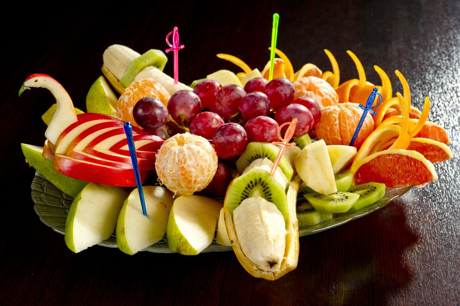 Sony Alpha DSLR-A850 sample photo. Food, fruit, black background photography