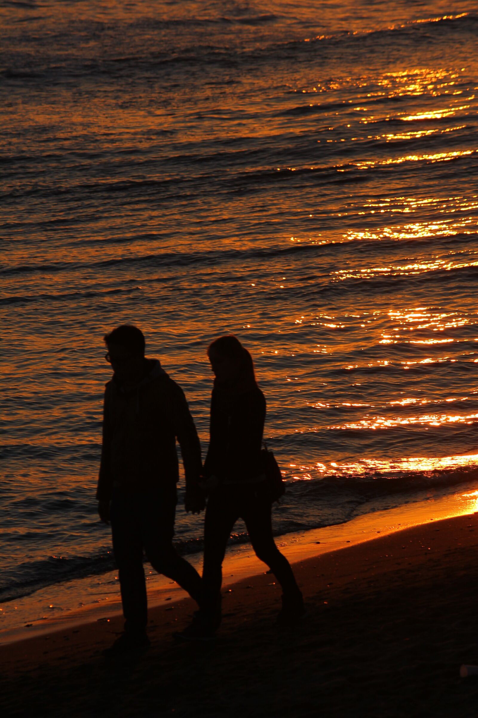 Canon EOS 550D (EOS Rebel T2i / EOS Kiss X4) sample photo. Silhouette, sea, sunset photography