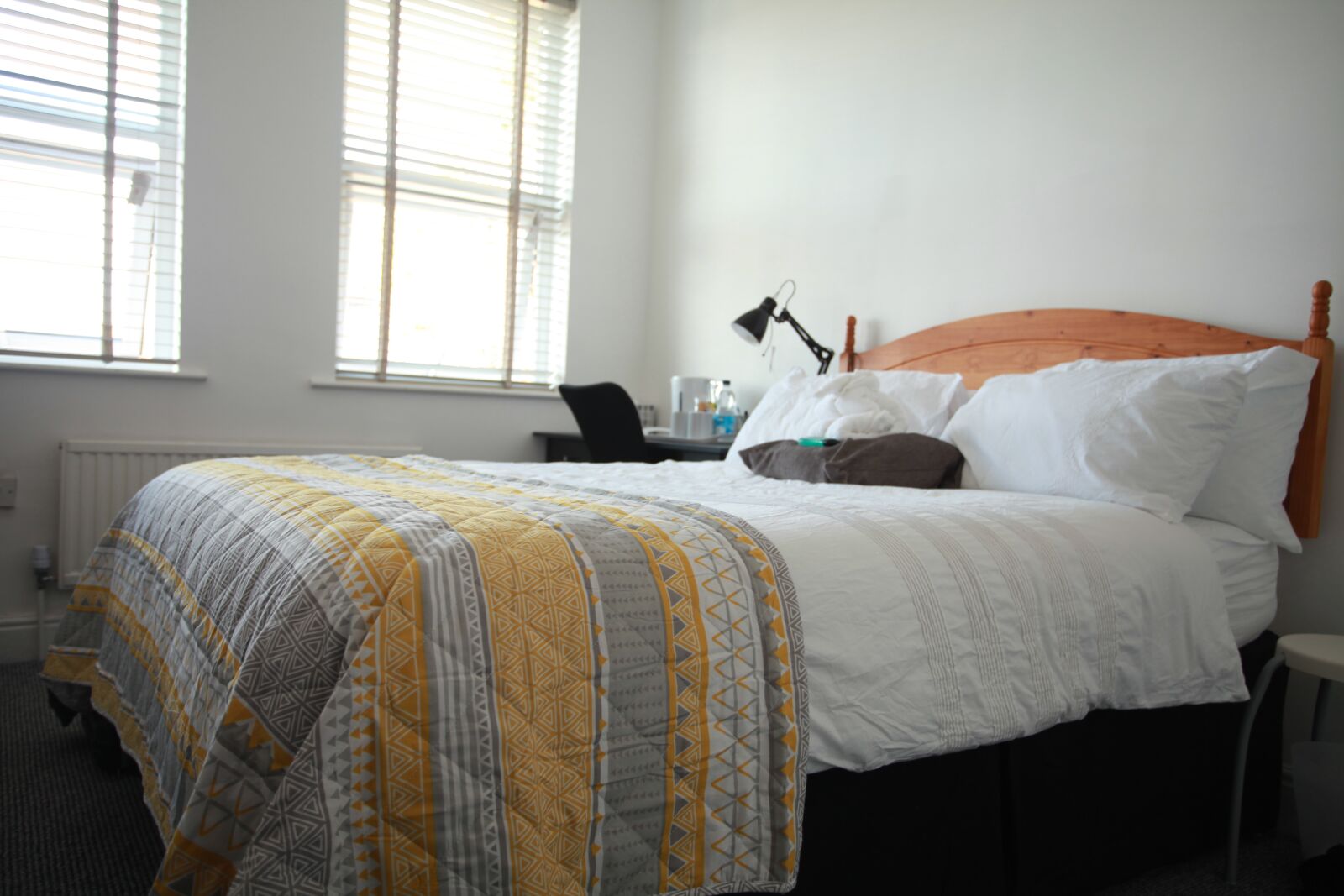 Canon EOS 5D Mark II sample photo. Yellow bedroom, double bed photography