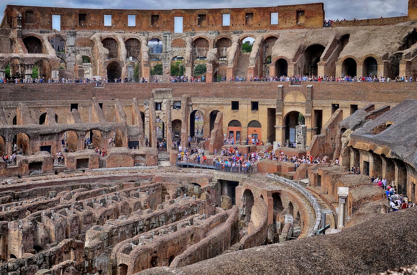 Sony Cyber-shot DSC-RX10 III sample photo. Travel, rome, colosseum photography