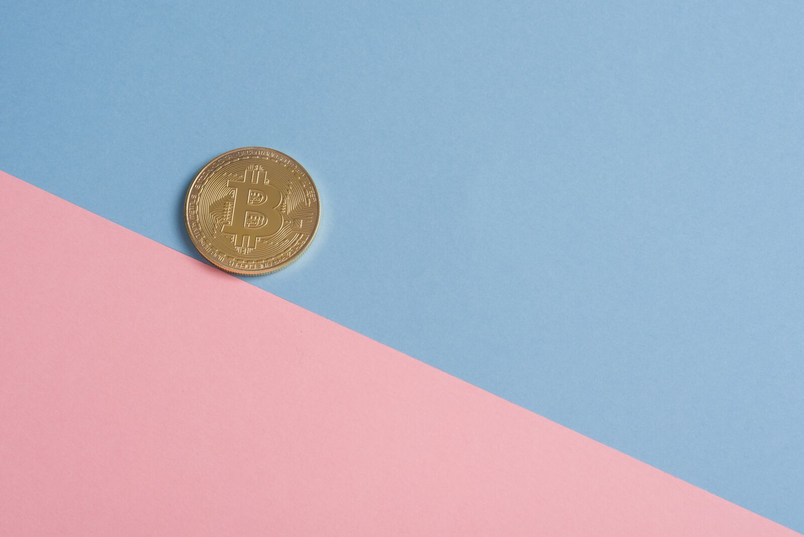 Nikon D750 sample photo. Finance, cryptocurrency, bitcoin photography